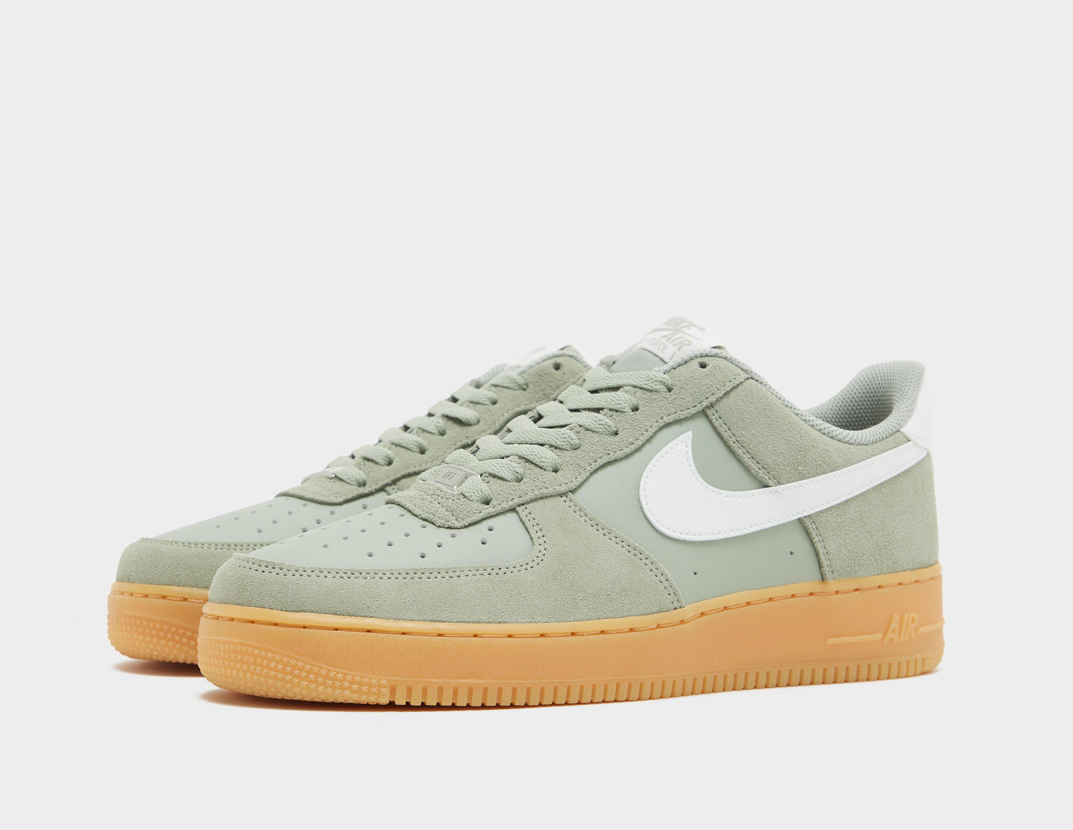 Nike Air Force 1 07 Low Essential color Verde size Italia