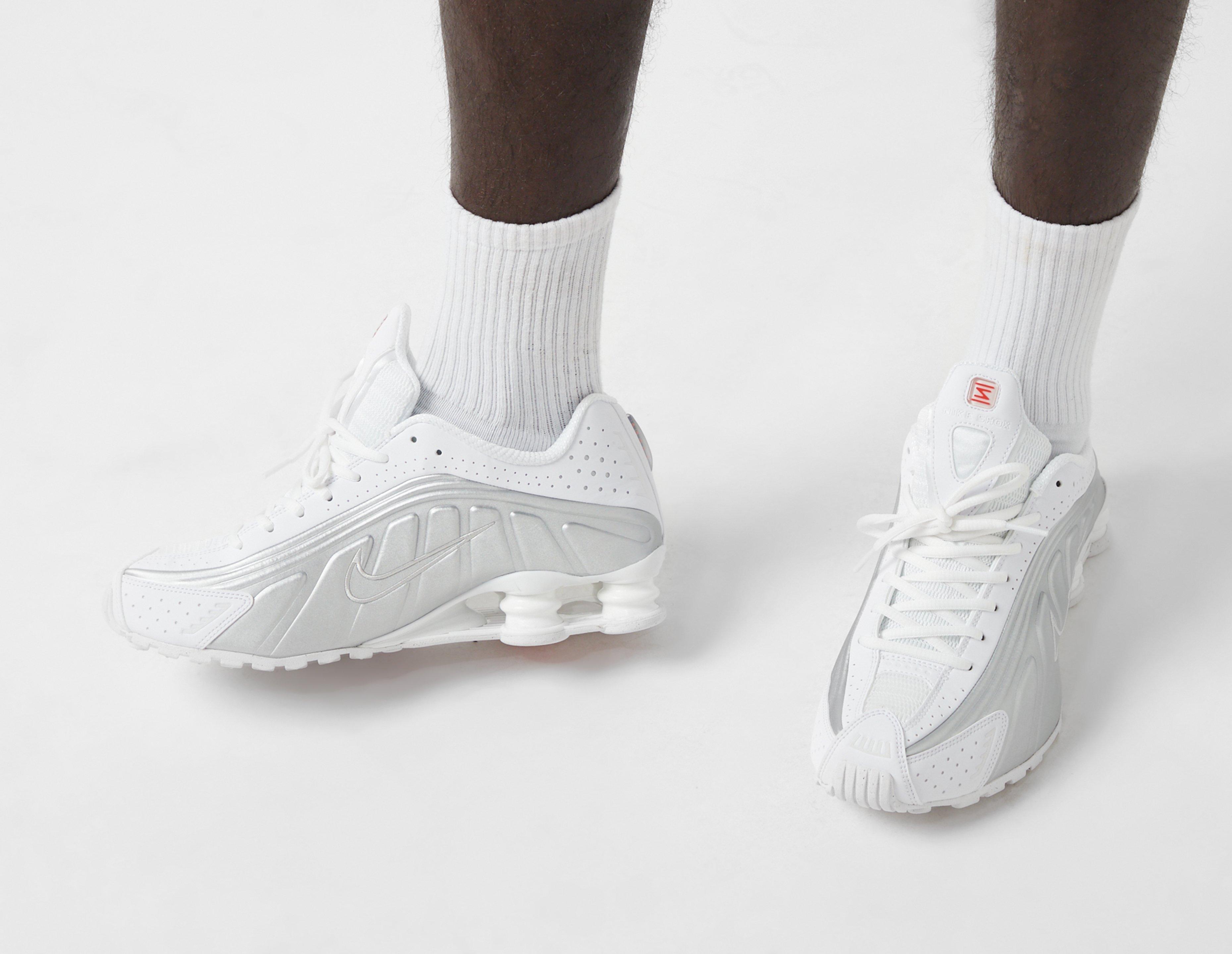 Nike Shox R4