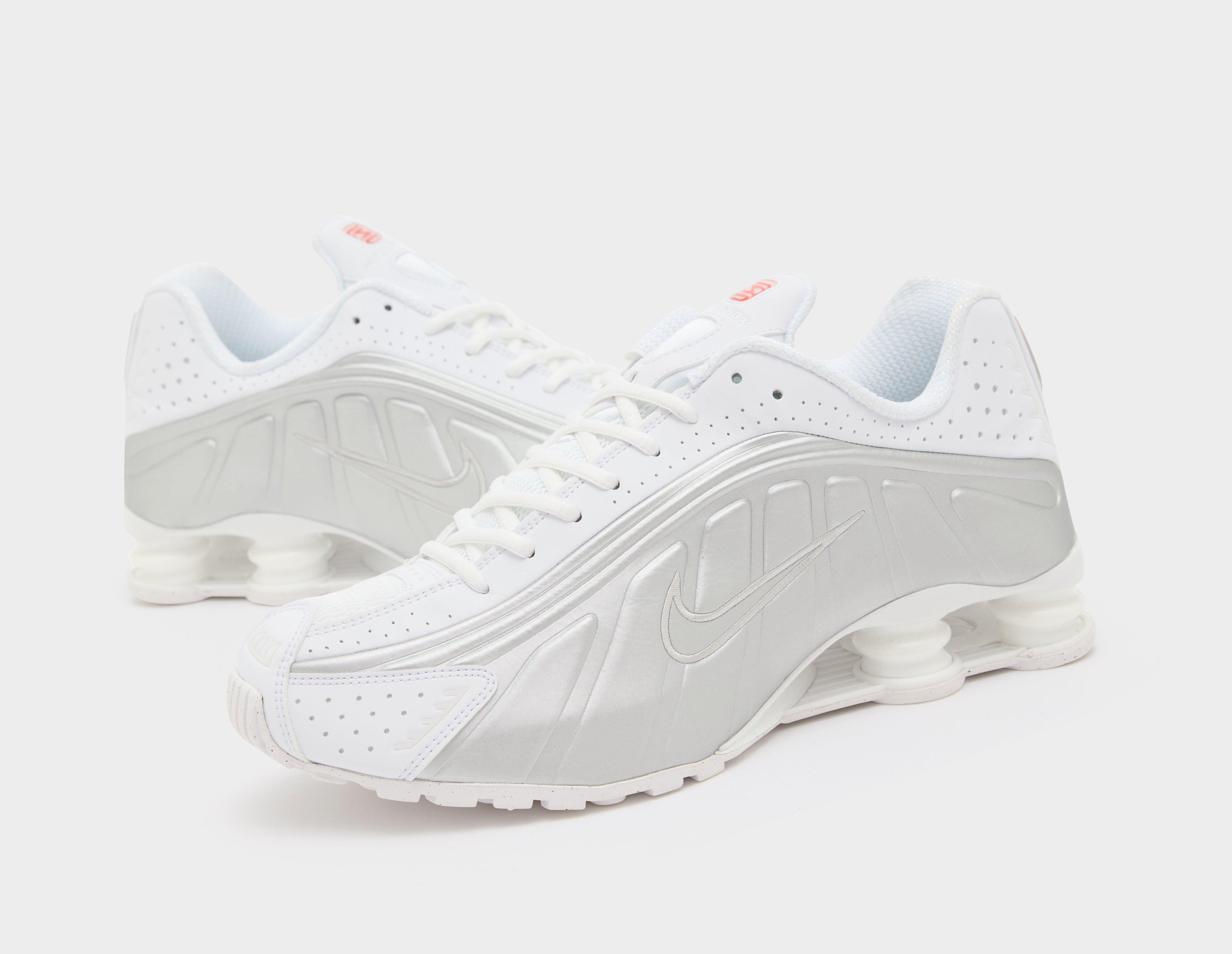Nike Shox R4