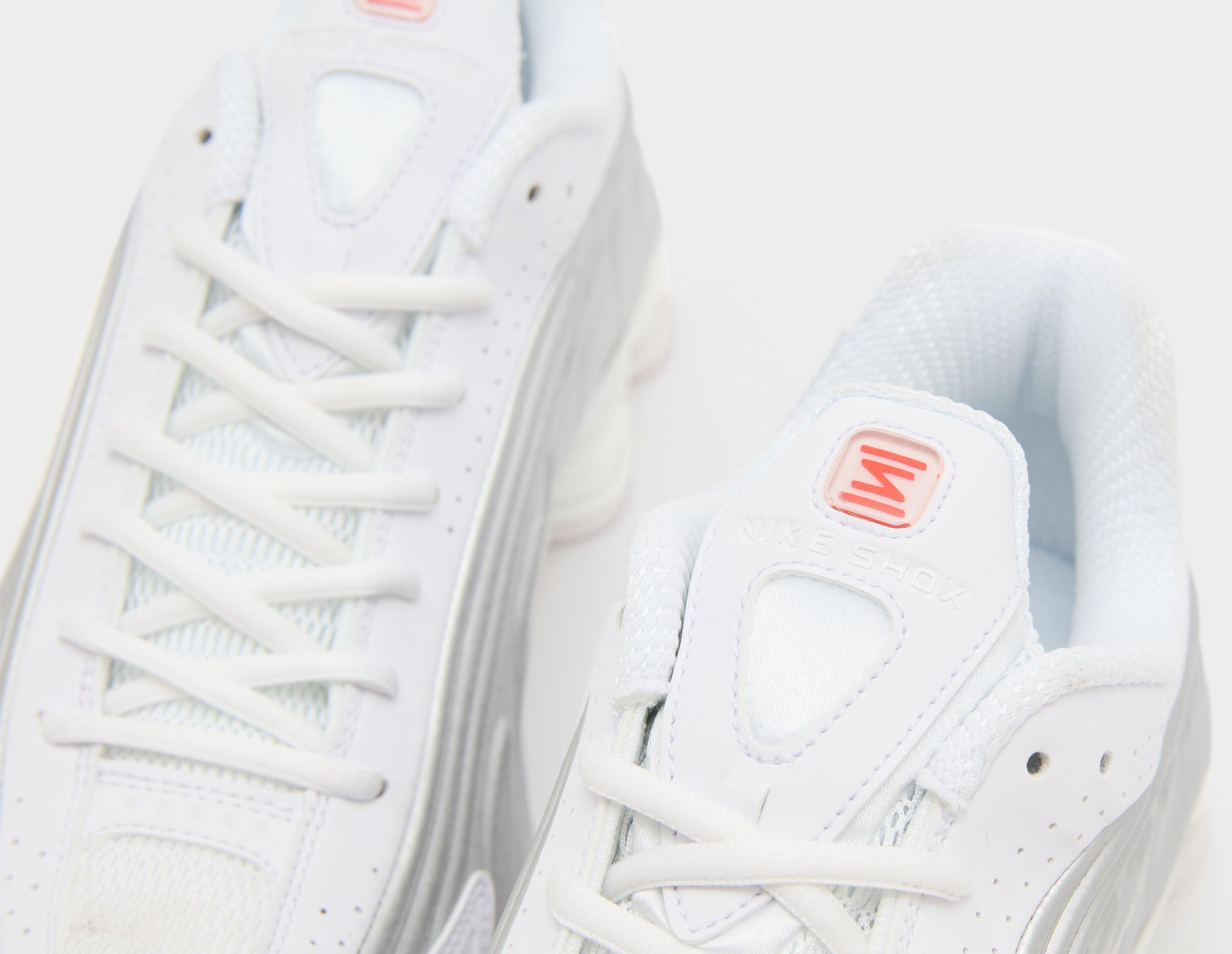 Nike Shox R4