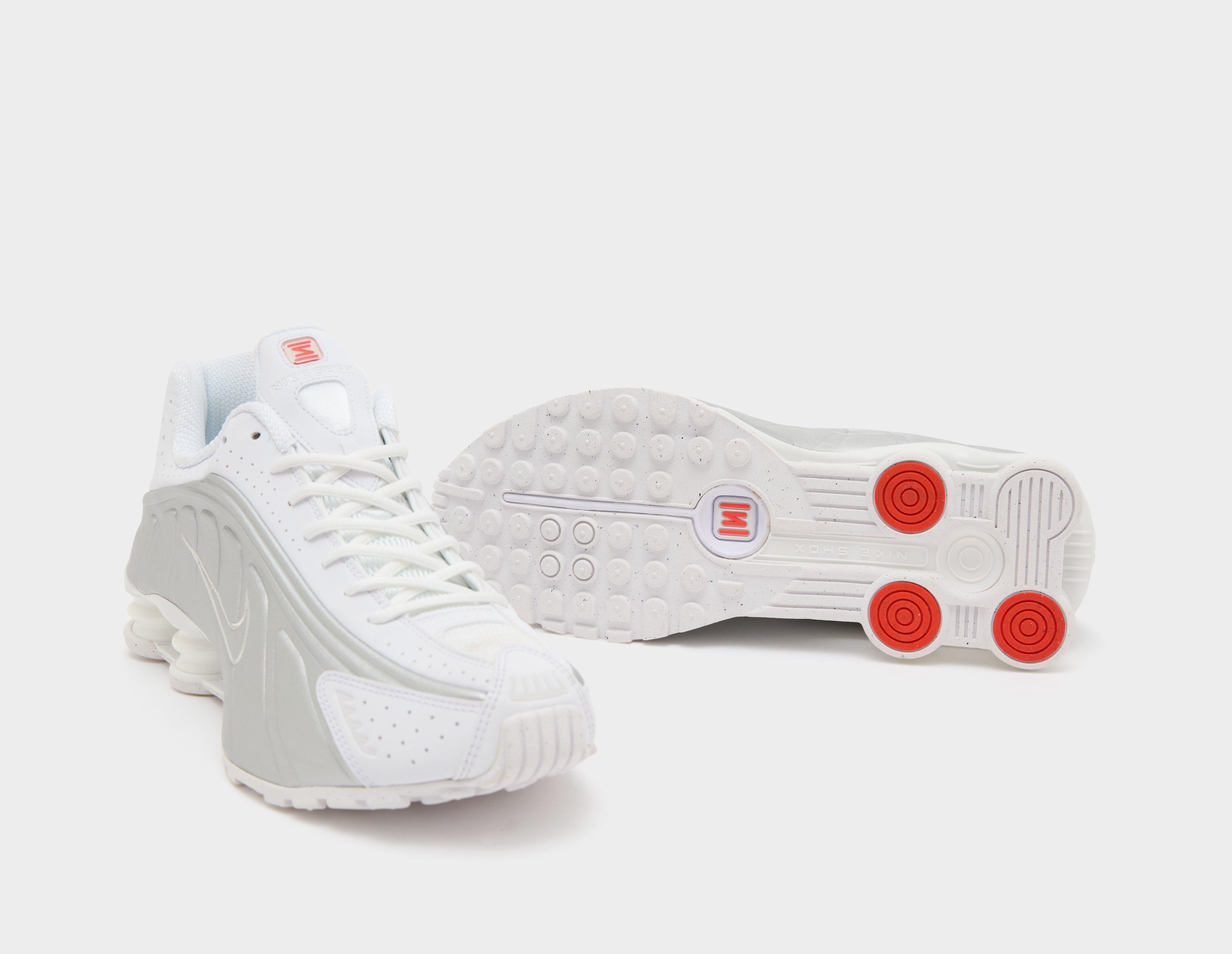 Nike Shox R4