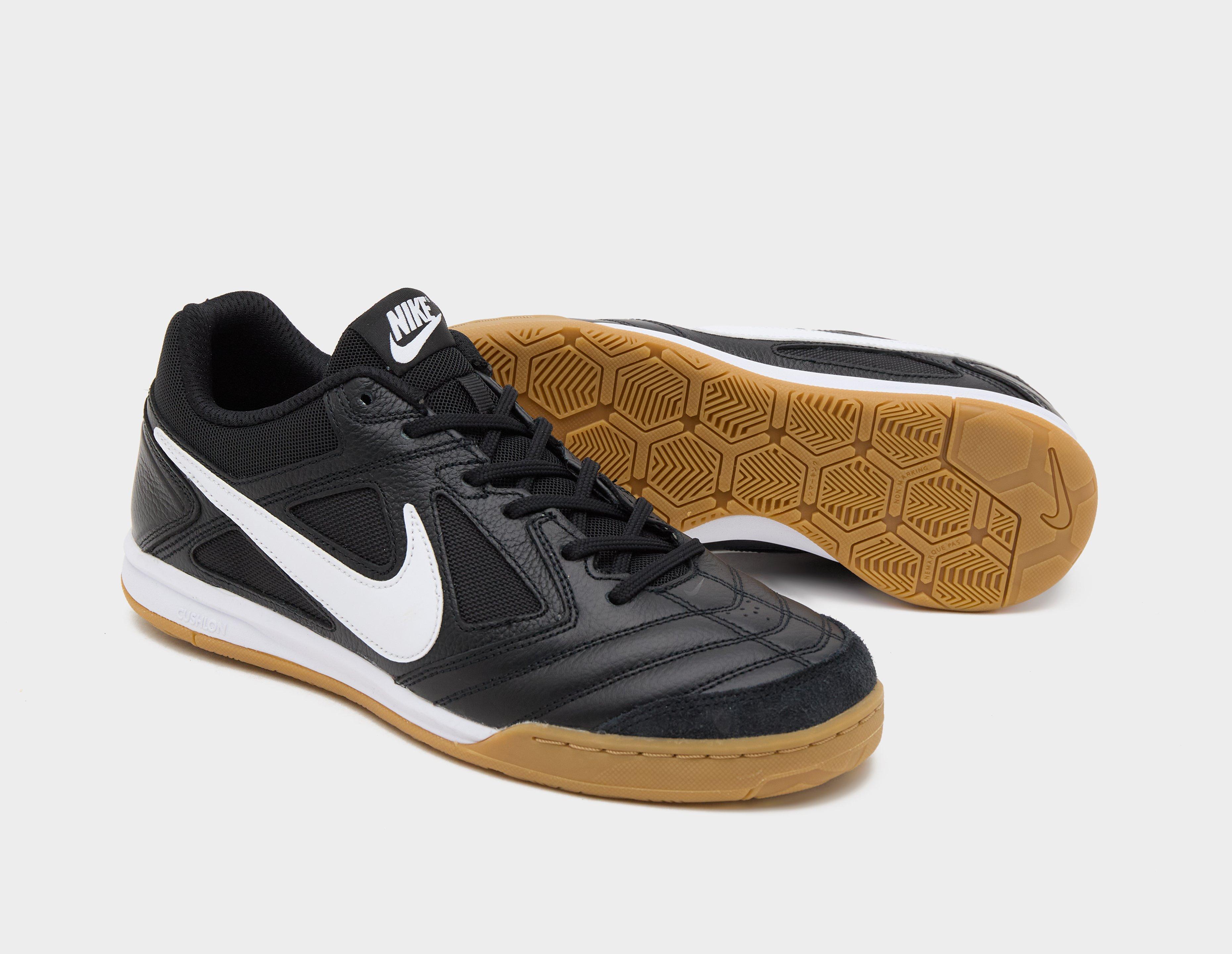 Nike Gato