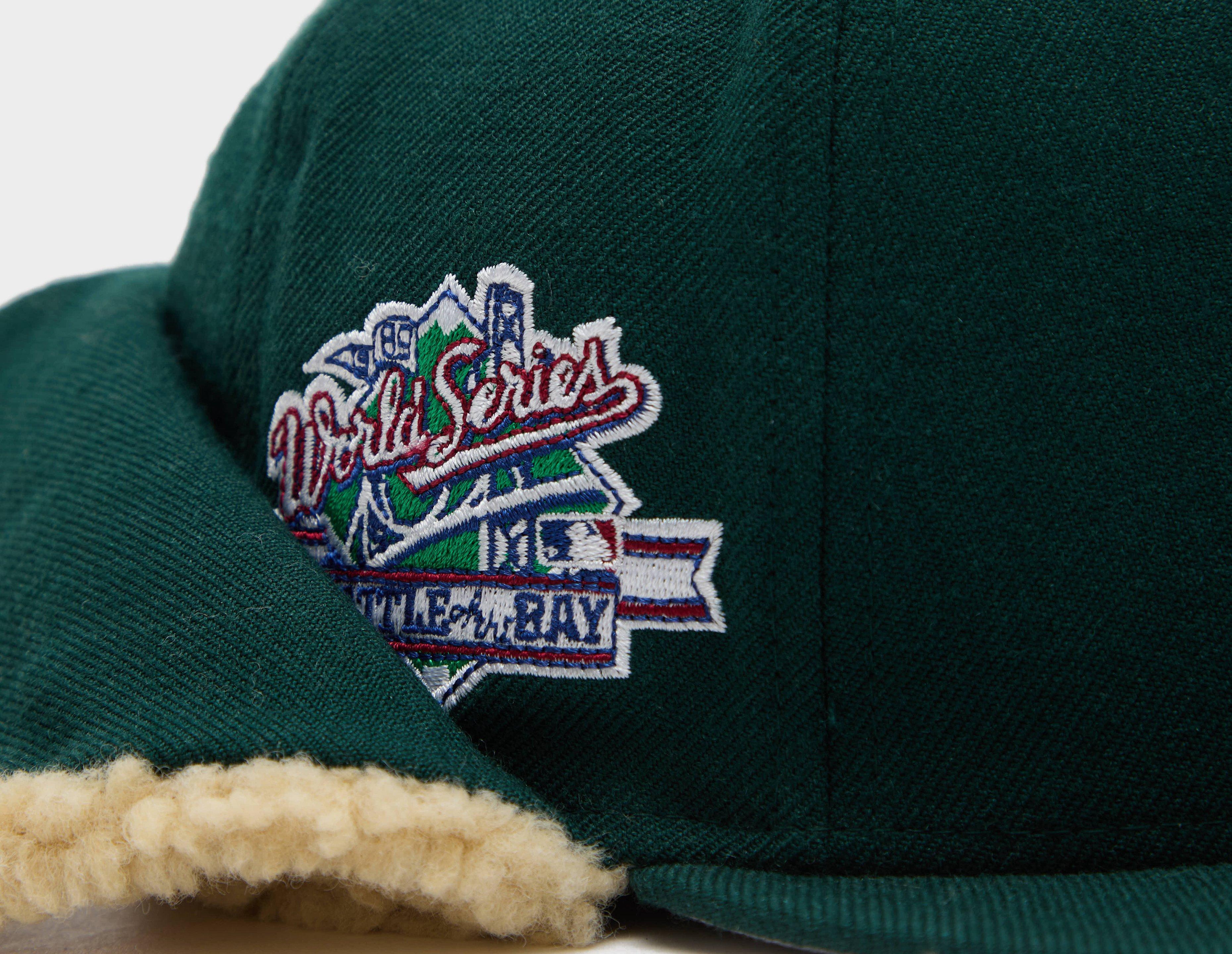 Șapcă Graphic Cap AM0AM07523 C87 Cccchelmsford? Green New Era