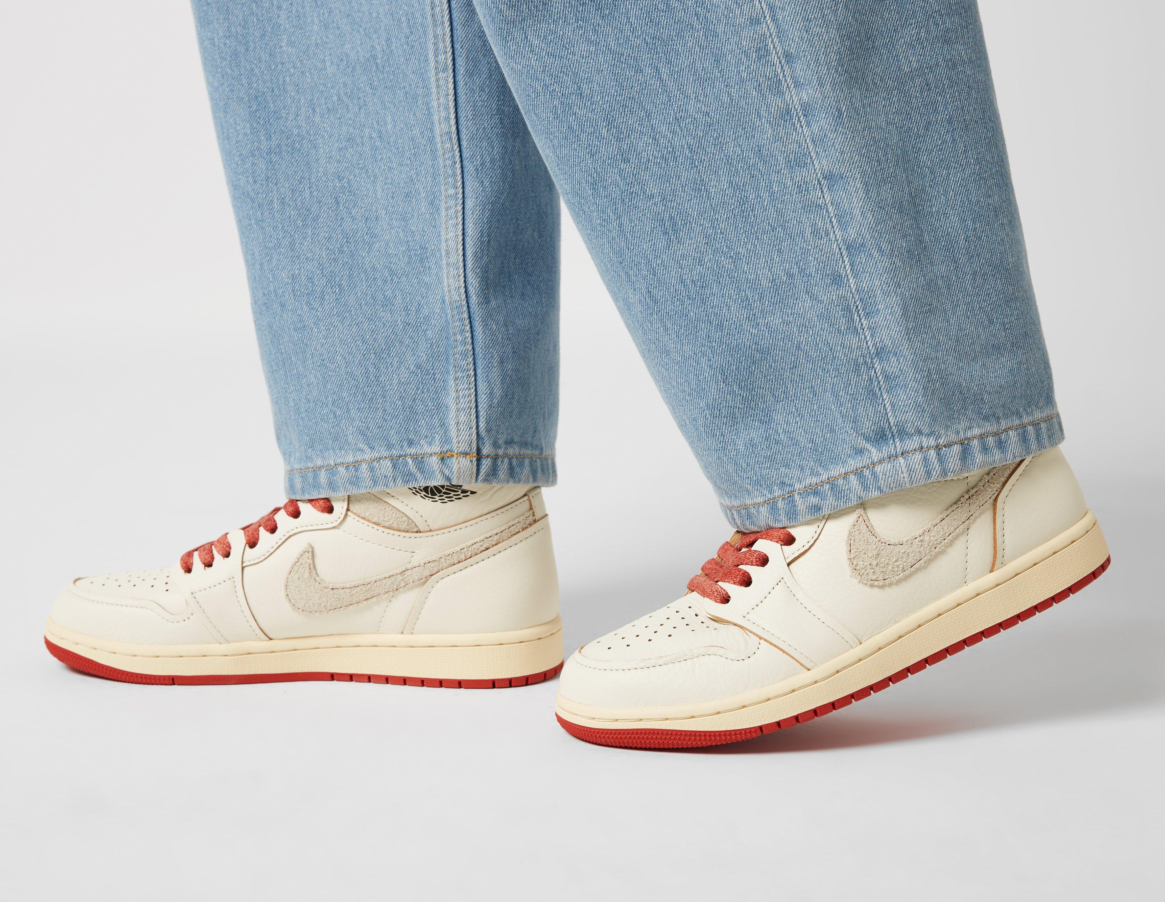 Jordan Air 1 Retro High OG 'Rare Air' Women's