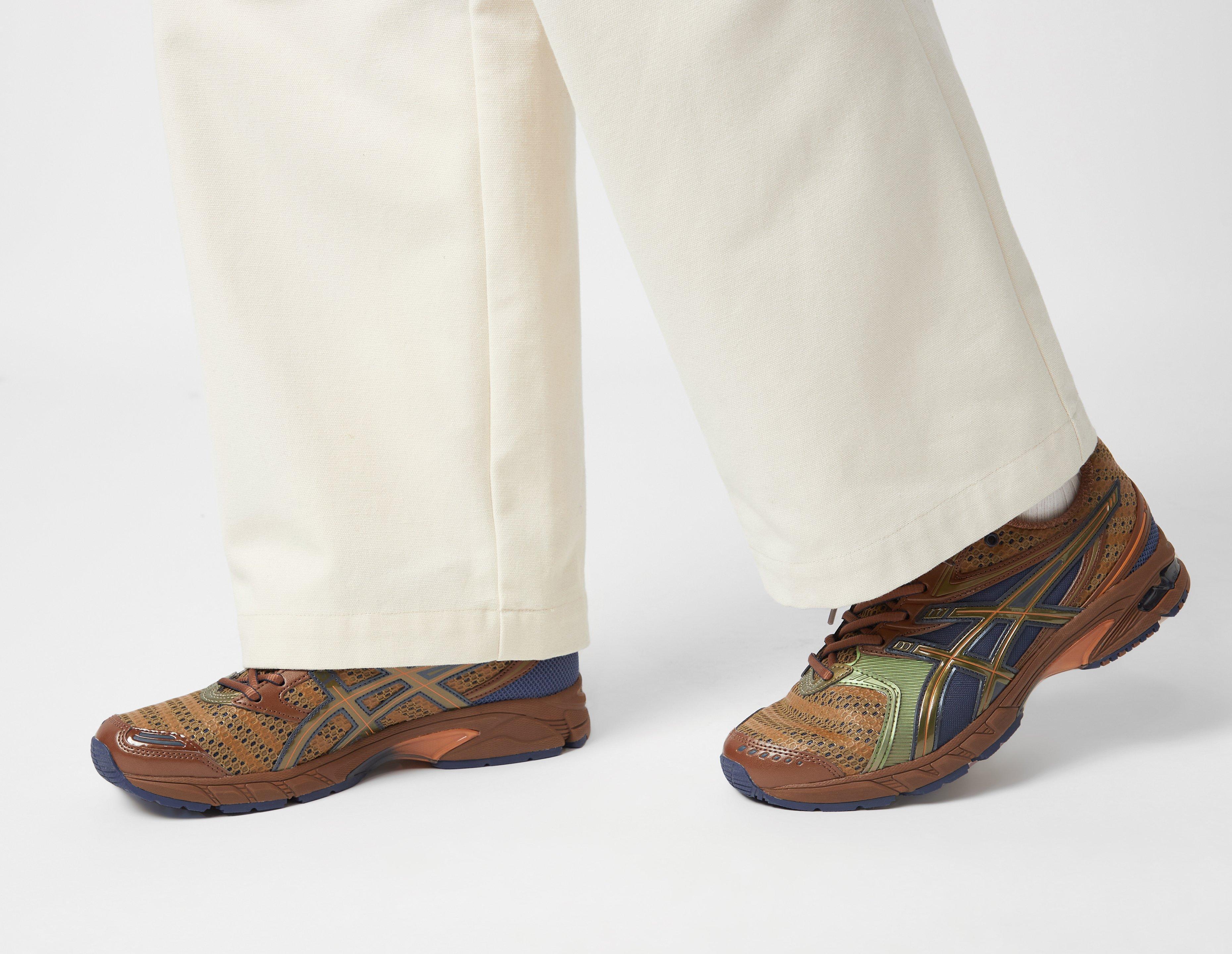 ASICS UB9-S GEL-DS TRAINER 14