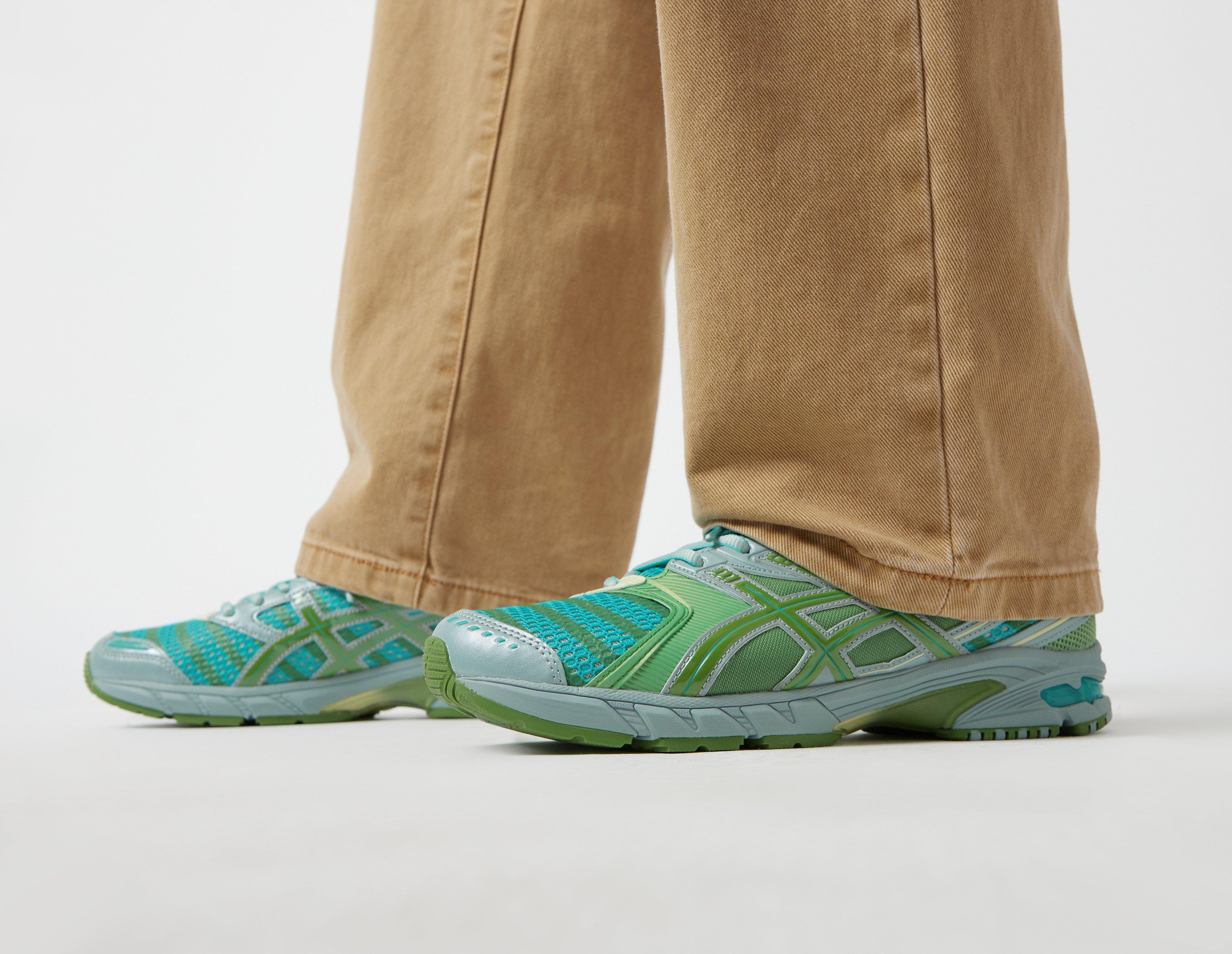 ASICS UB9-S GEL-DS TRAINER 14