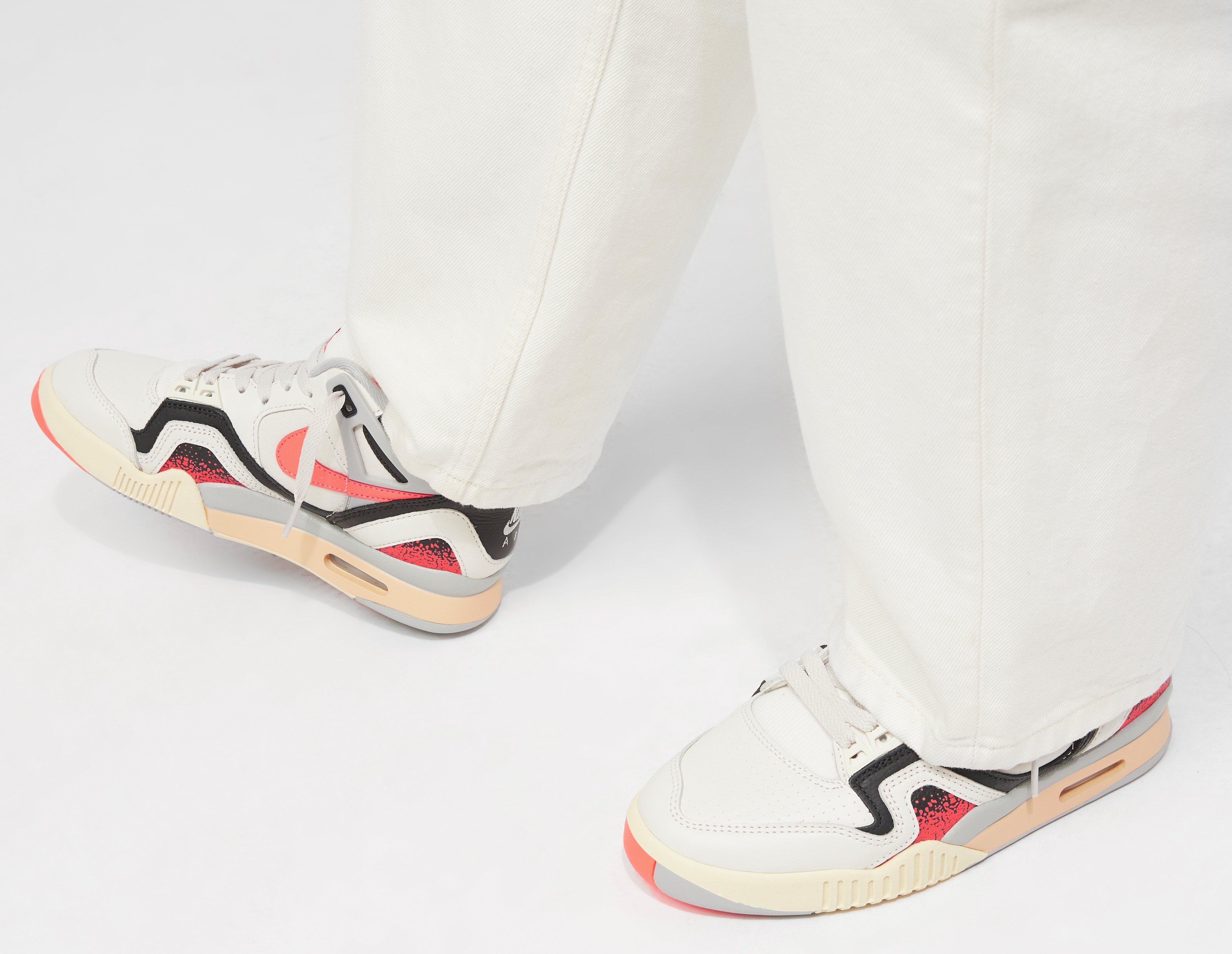 Nike Air Tech Challenge 2 Women's