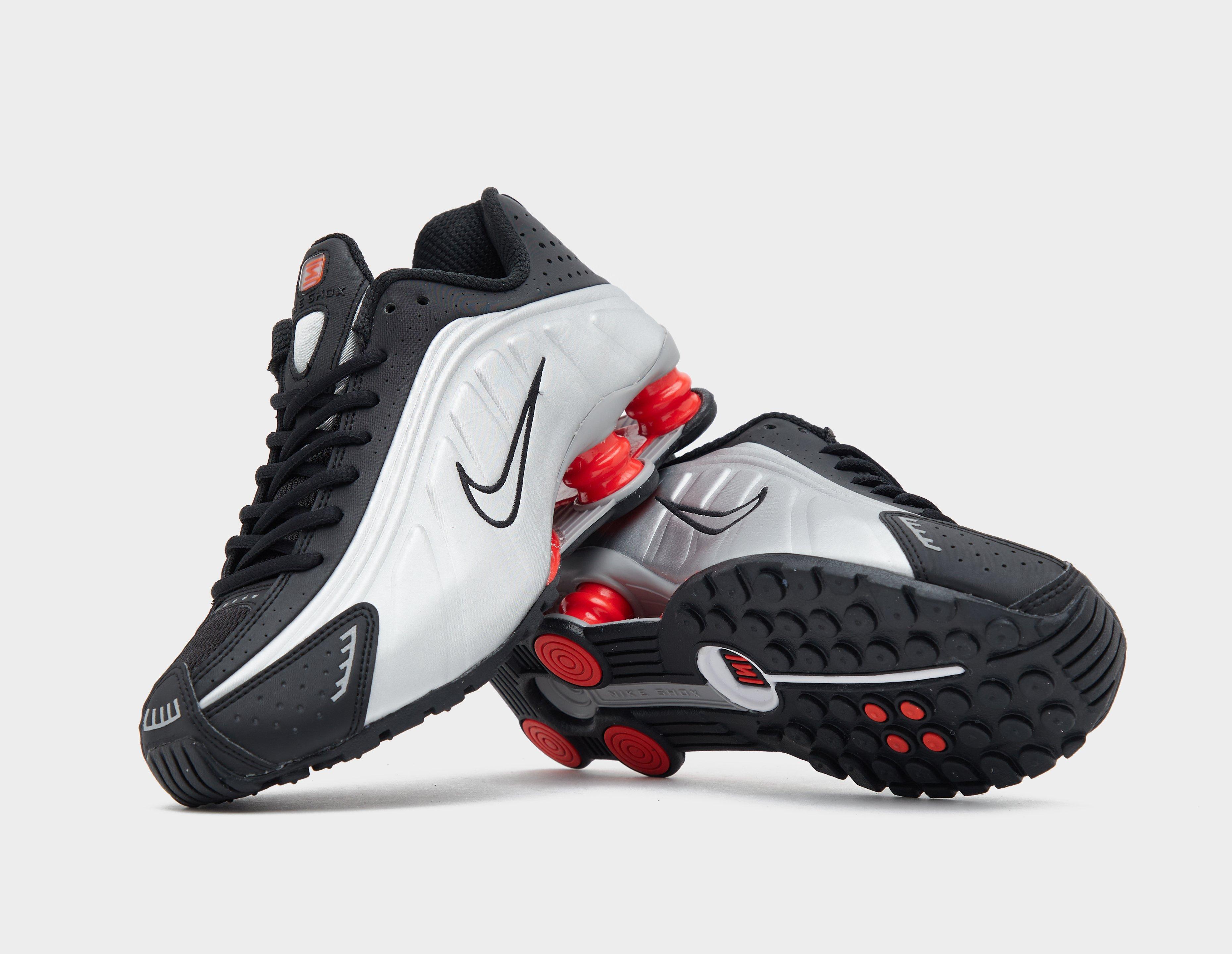 Nike Shox R4