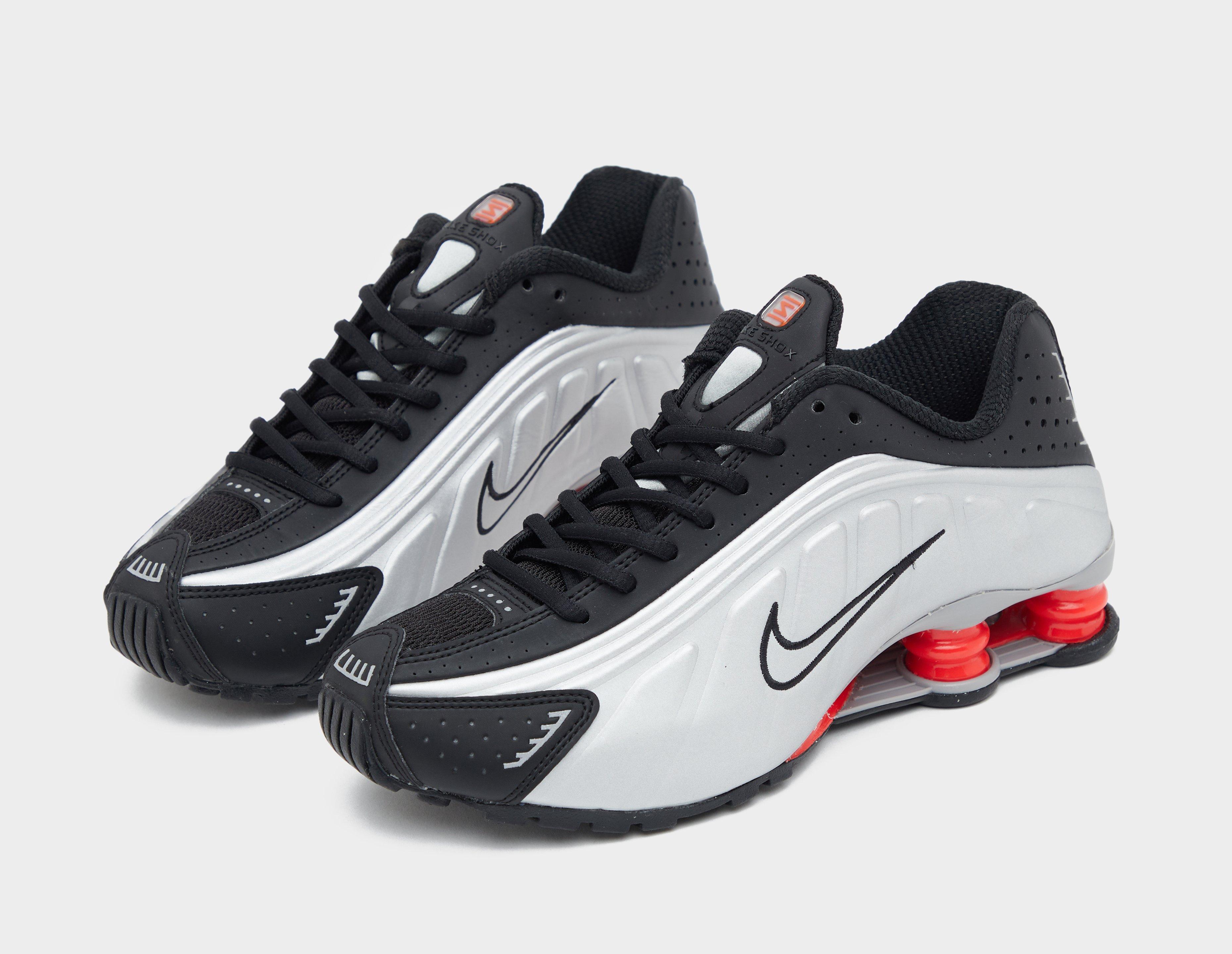 Nike Shox R4