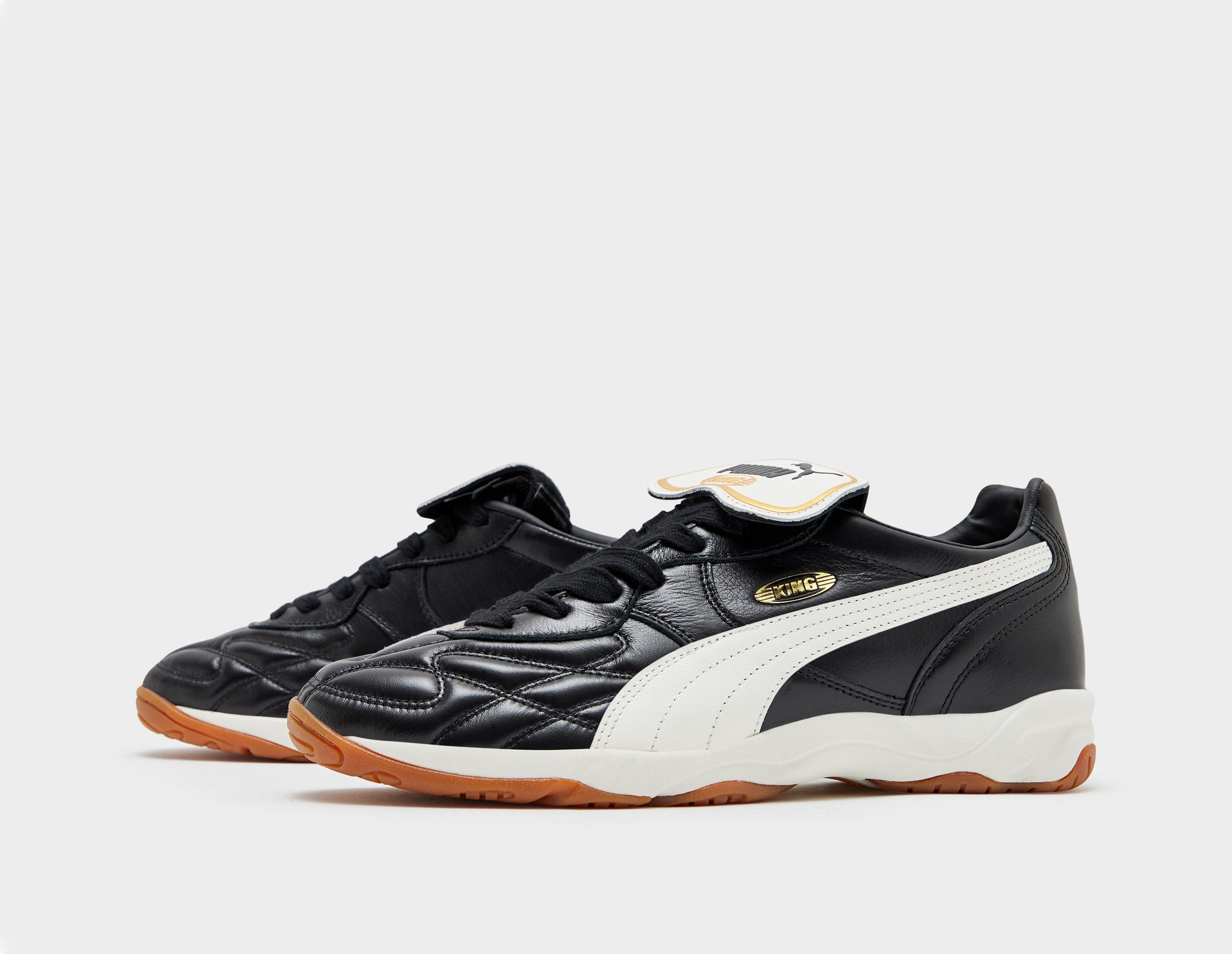 PUMA King Indoor