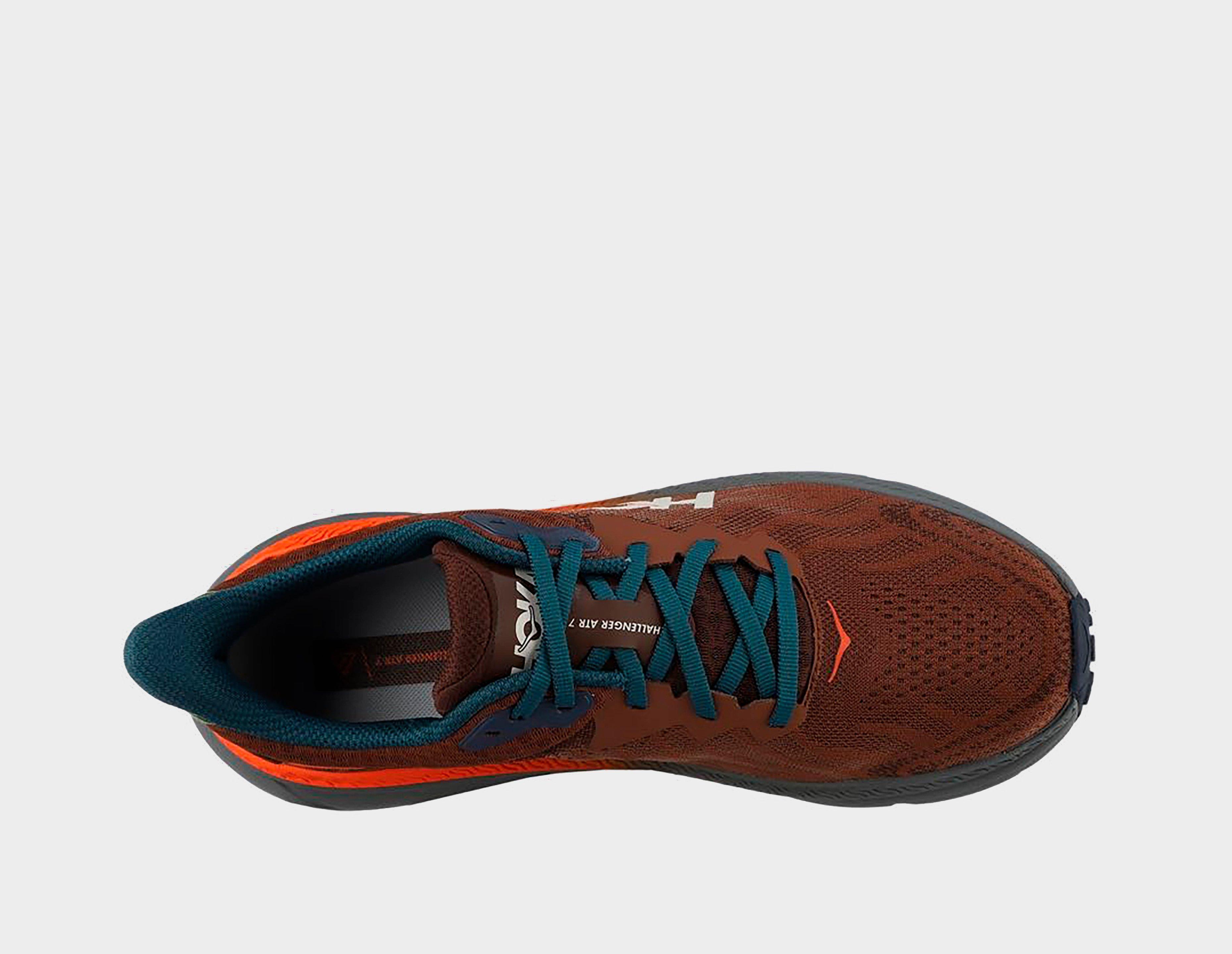 HOKA Challenger 7