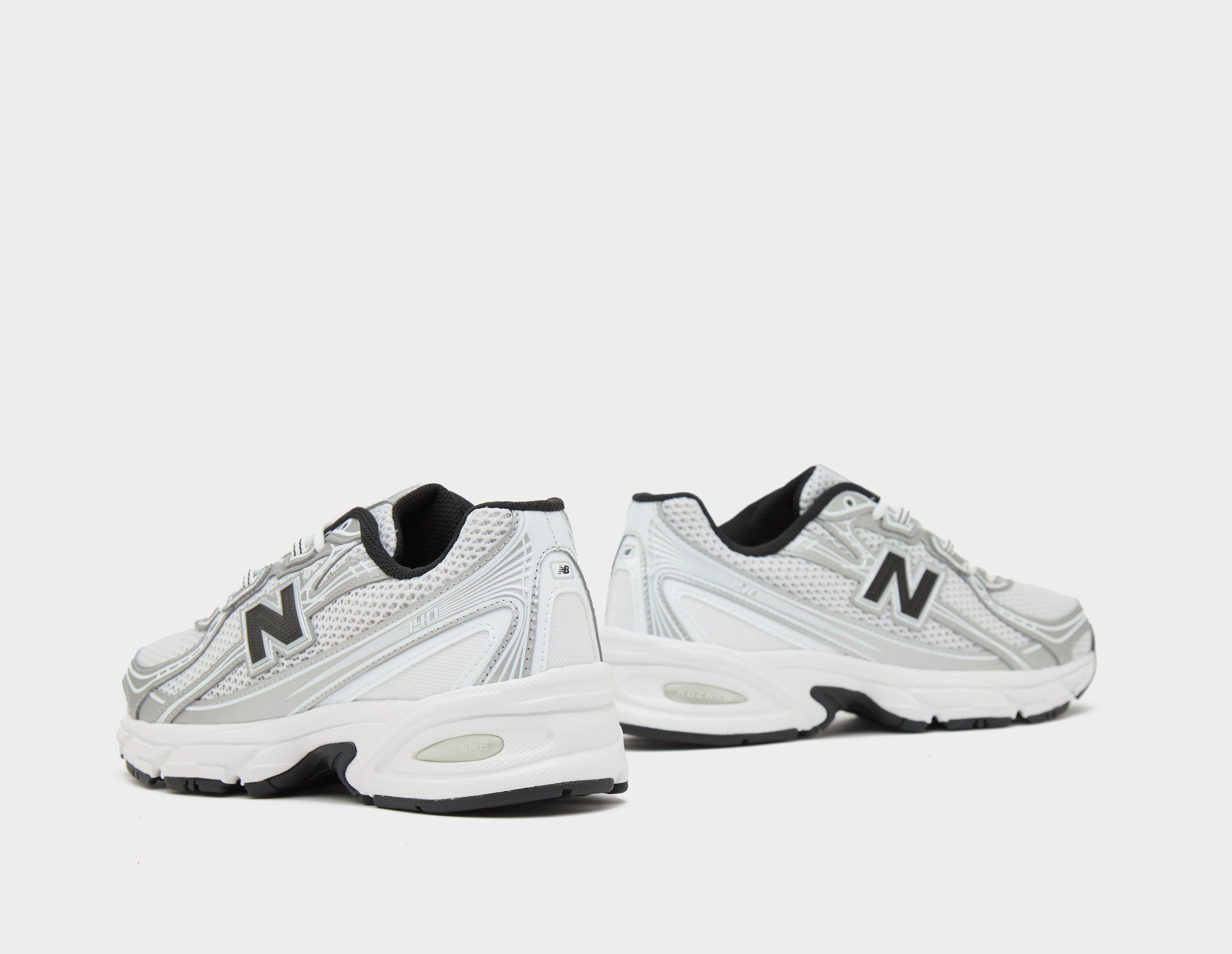 New Balance 740 Women's
