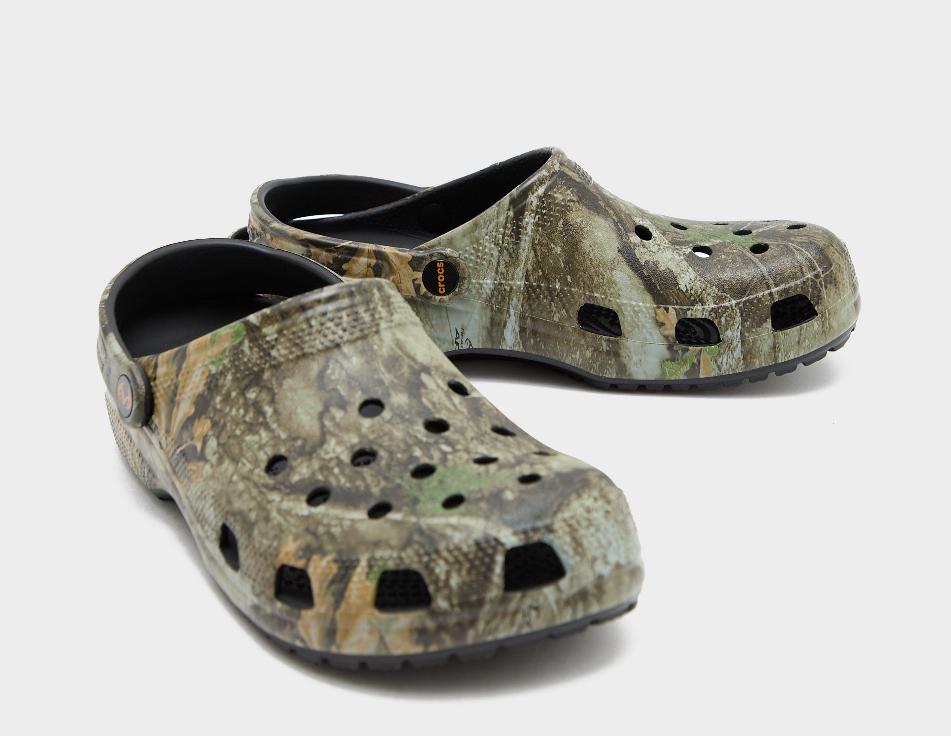 Crocs x Realtree APX Classic Clogs
