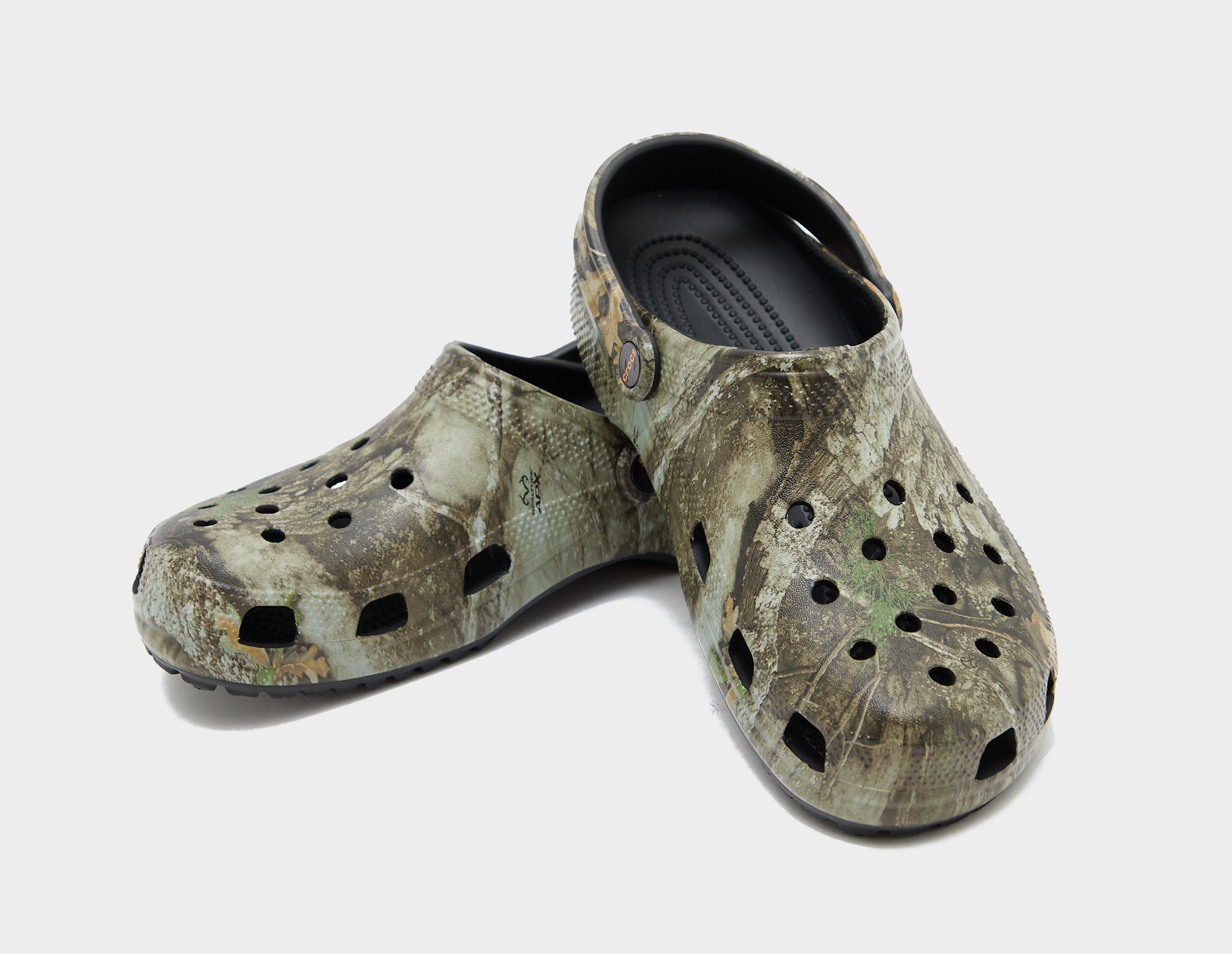 Crocs x Realtree APX Classic Clogs