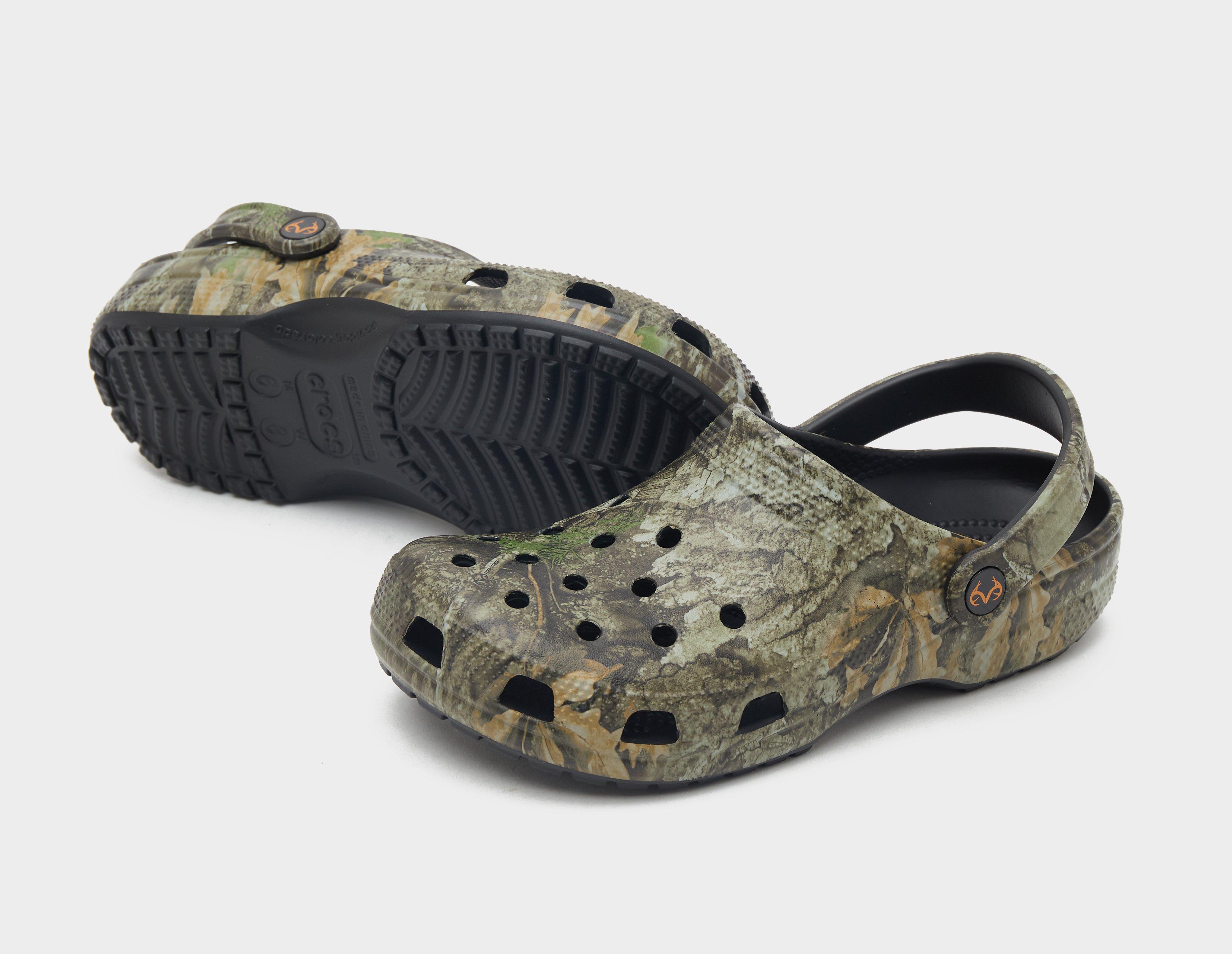 Crocs x Realtree APX Classic Clogs Women's