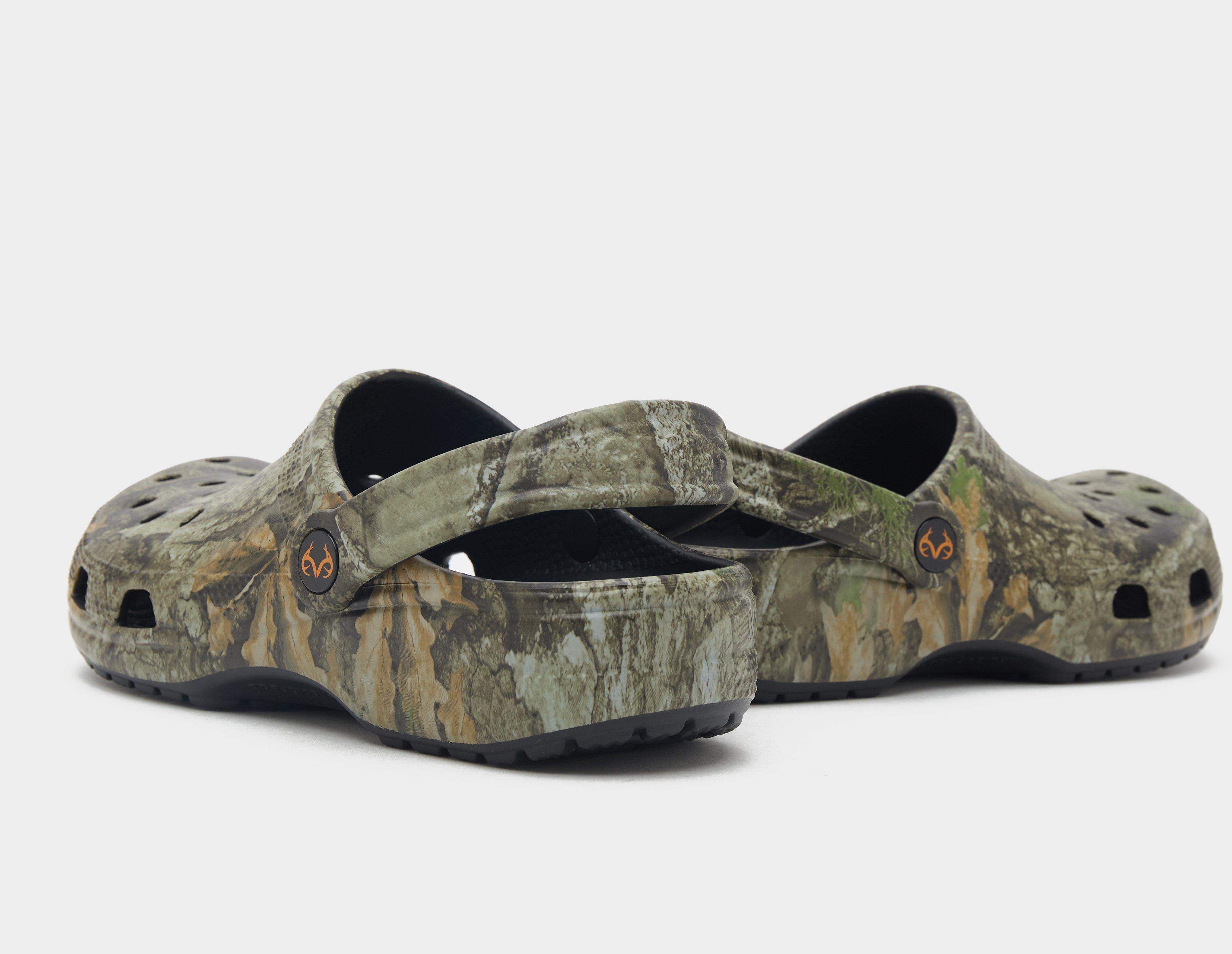 Crocs x Realtree APX Classic Clogs Women's