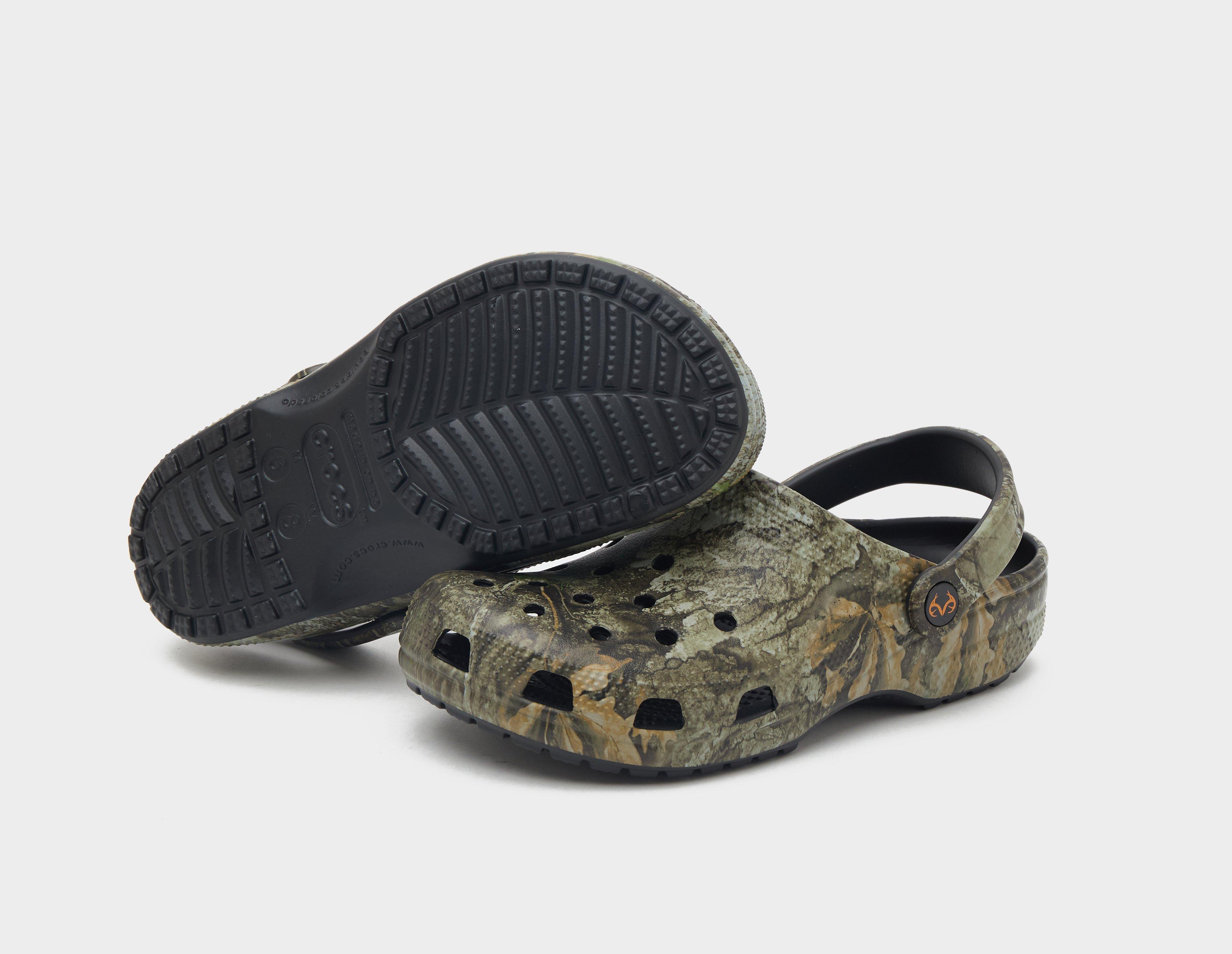 Crocs x Realtree APX Classic Clogs Women's