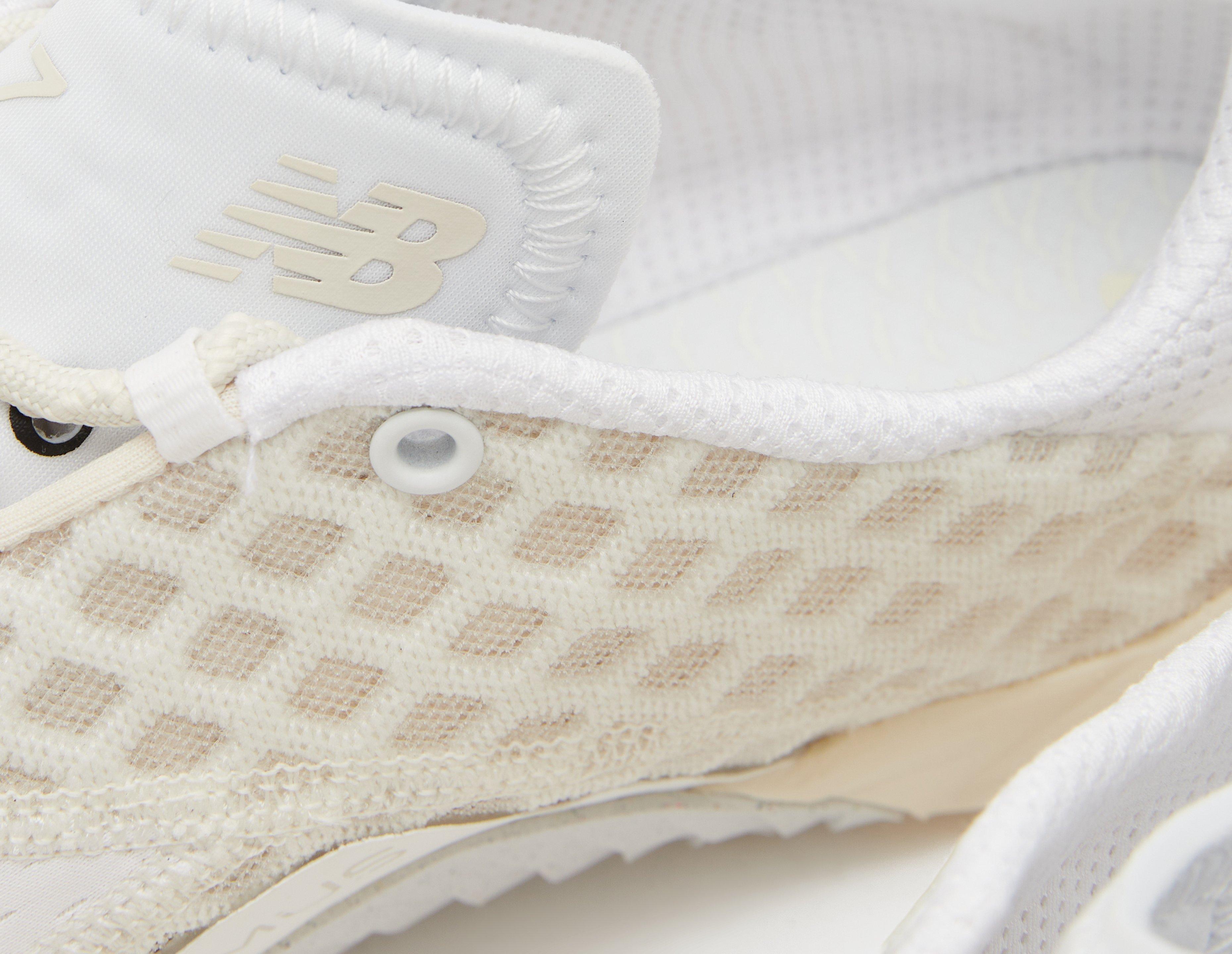 New Balance Minimus T10