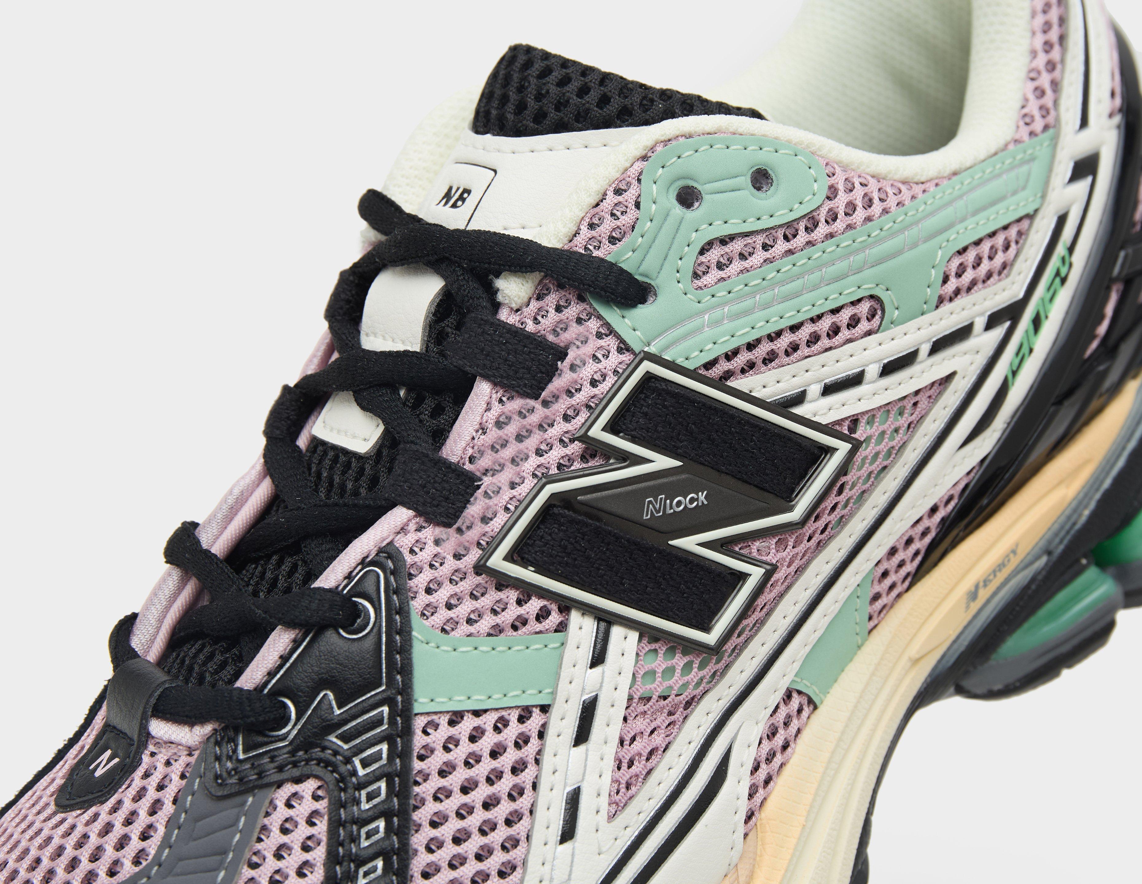 New Balance 1906U