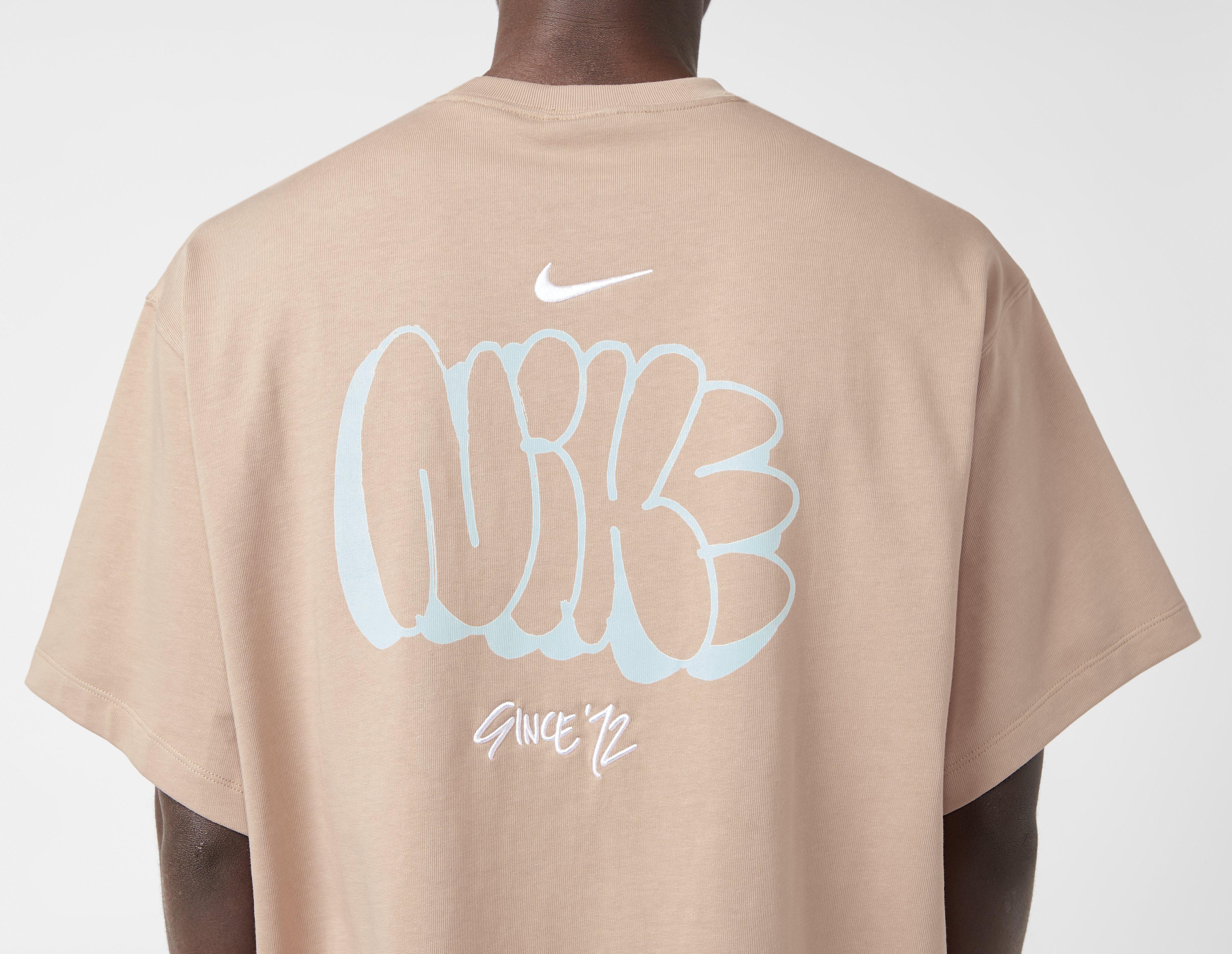 Nike camiseta Solo Swoosh Graffiti