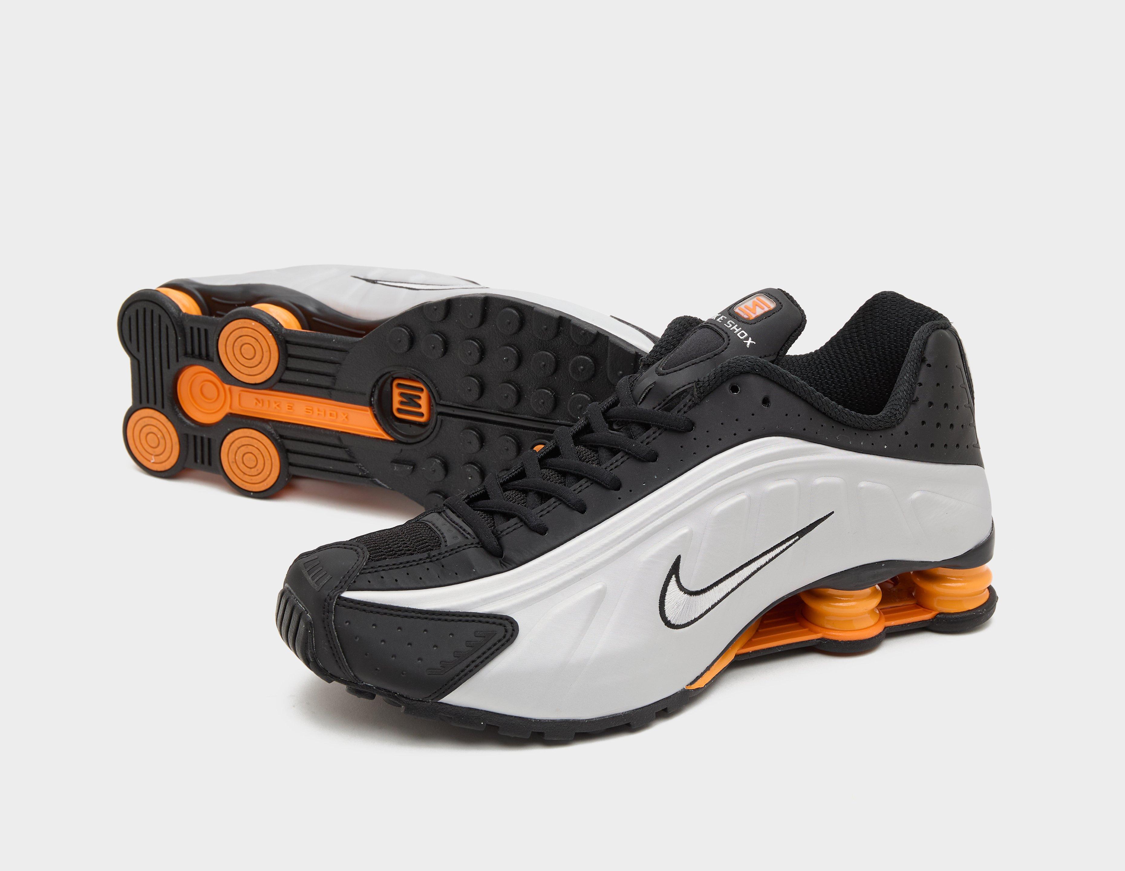 Nike Shox R4