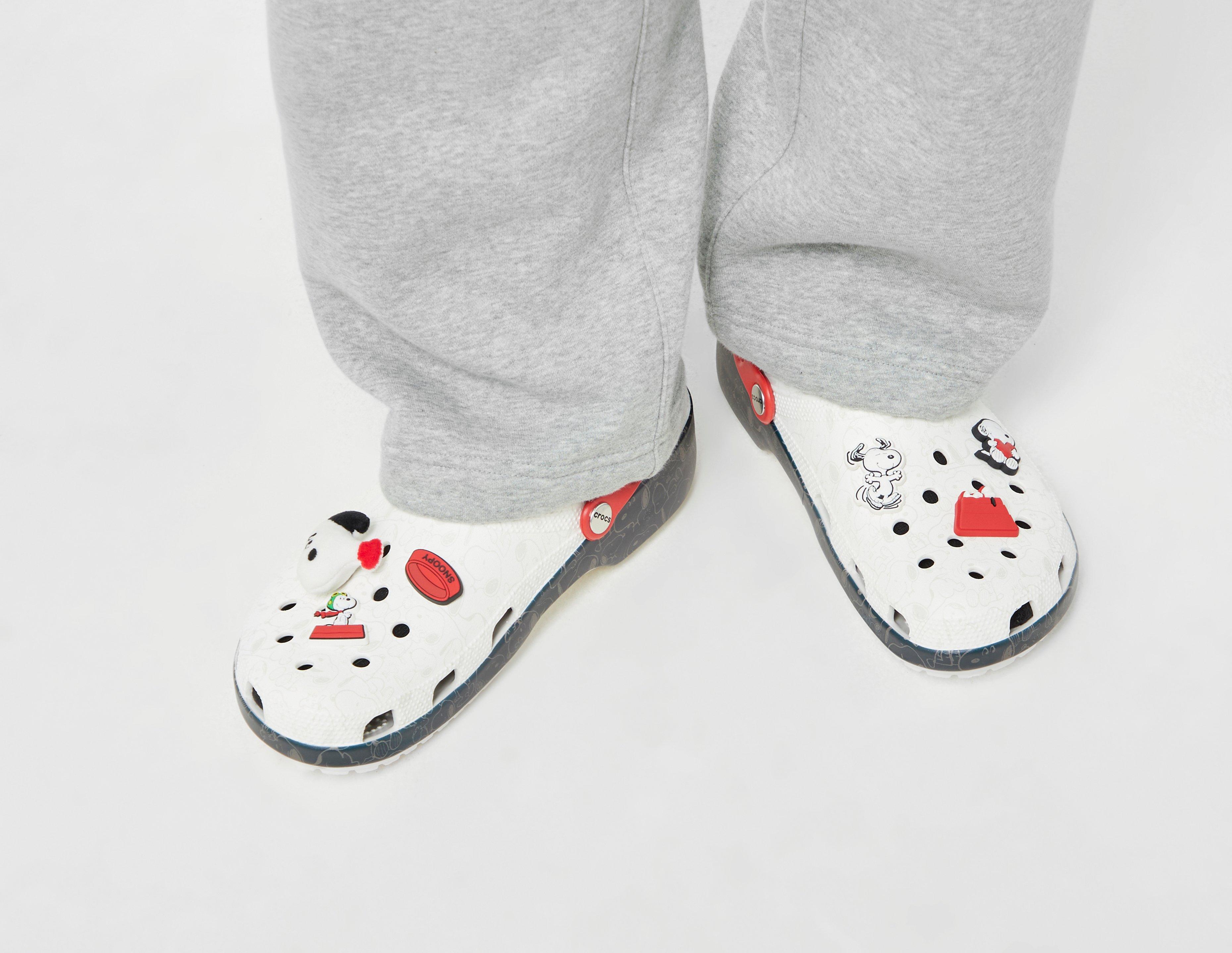 Crocs x Peanuts 'Snoopy' Classic Clog