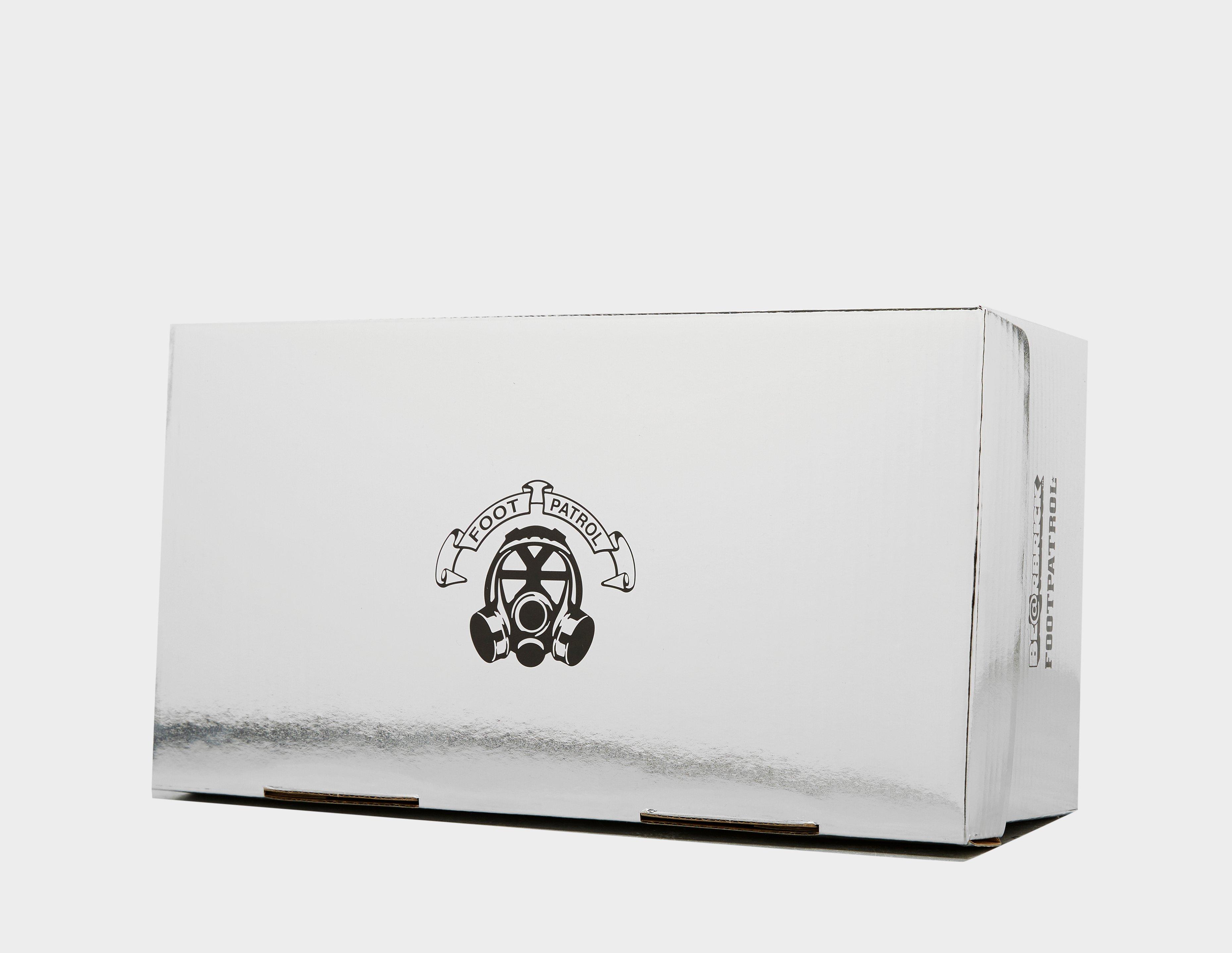 Medicom x Footpatrol BE@RBRICK 400%