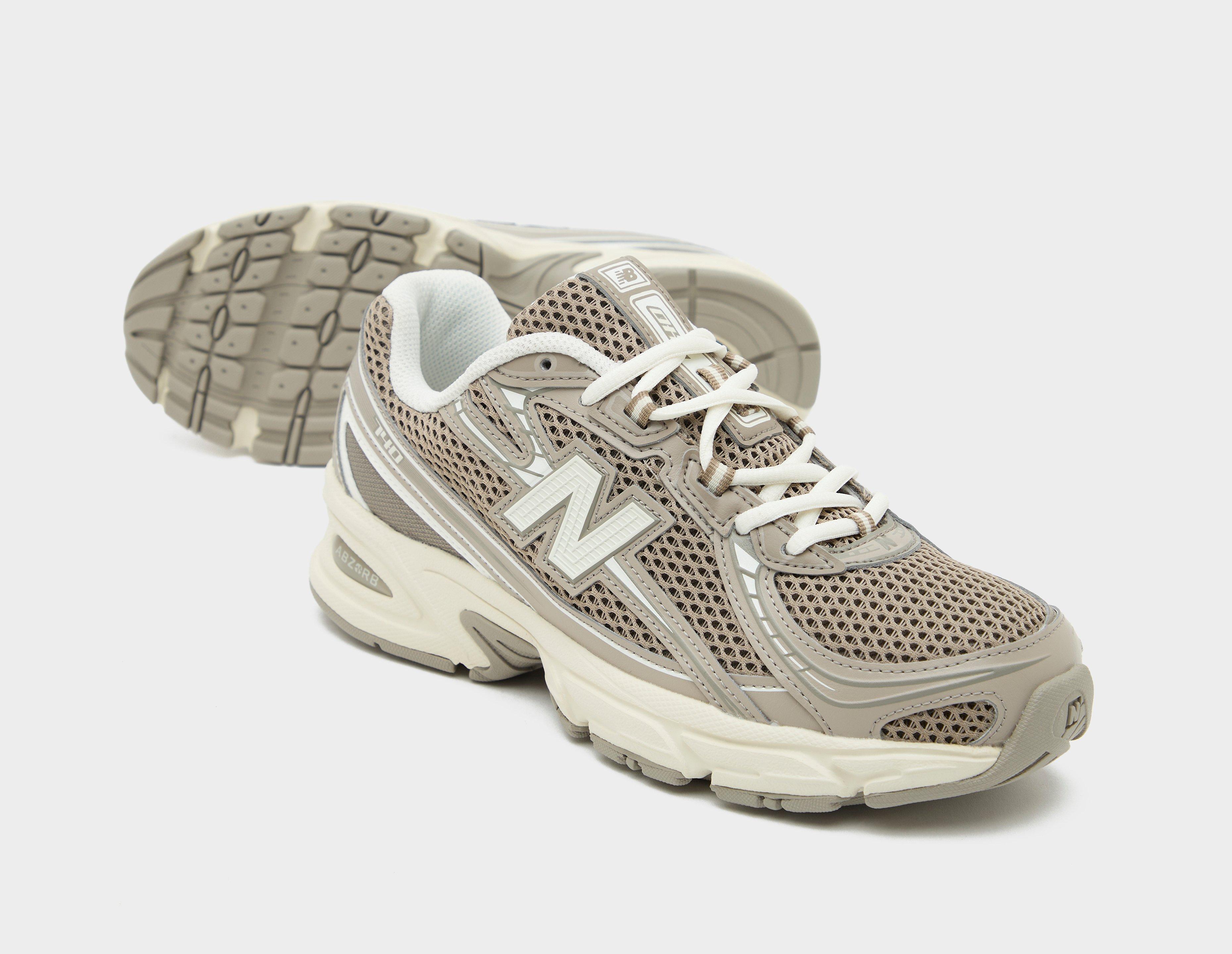 New Balance 740 Women's