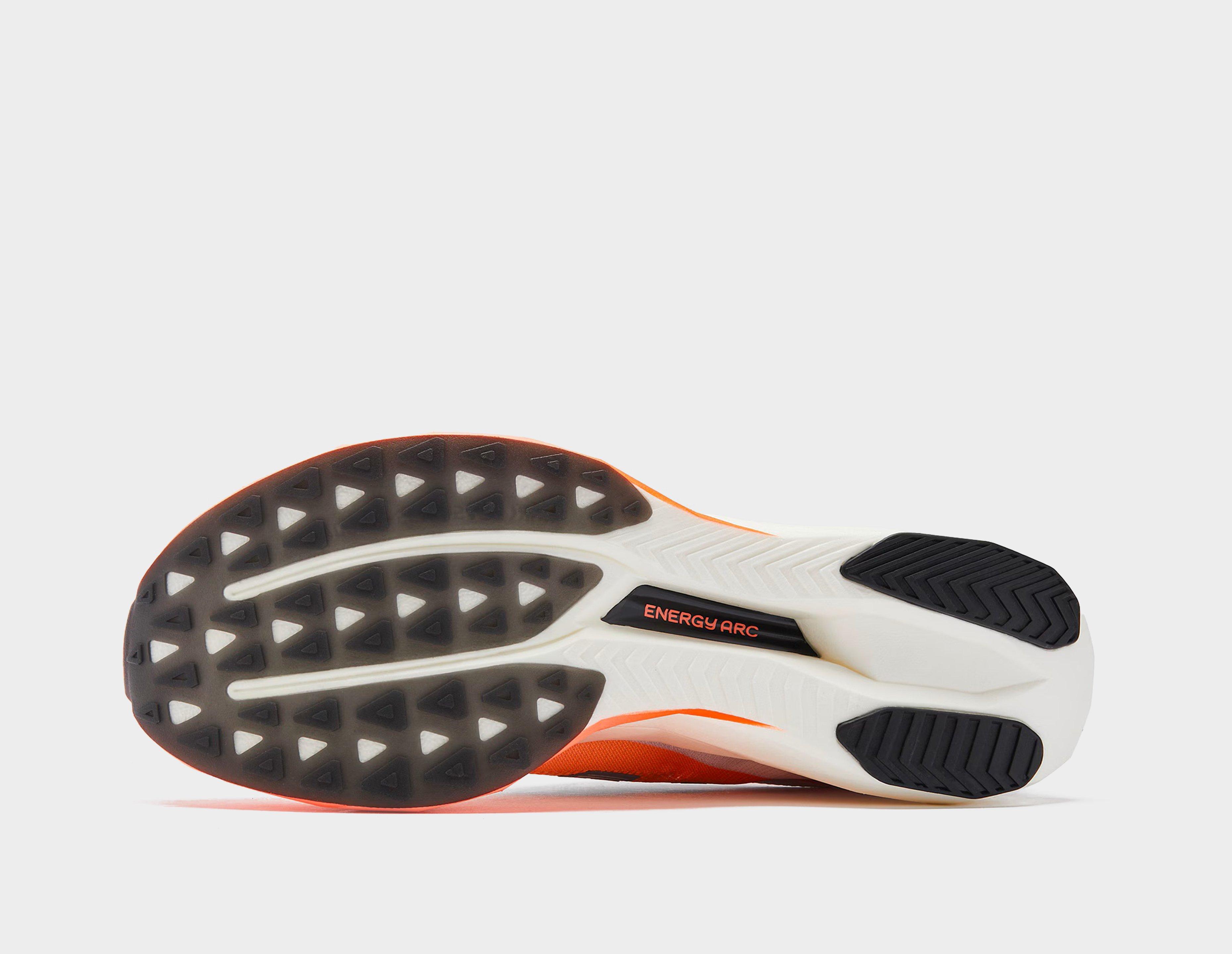 New Balance FuelCell SuperComp Elite v5