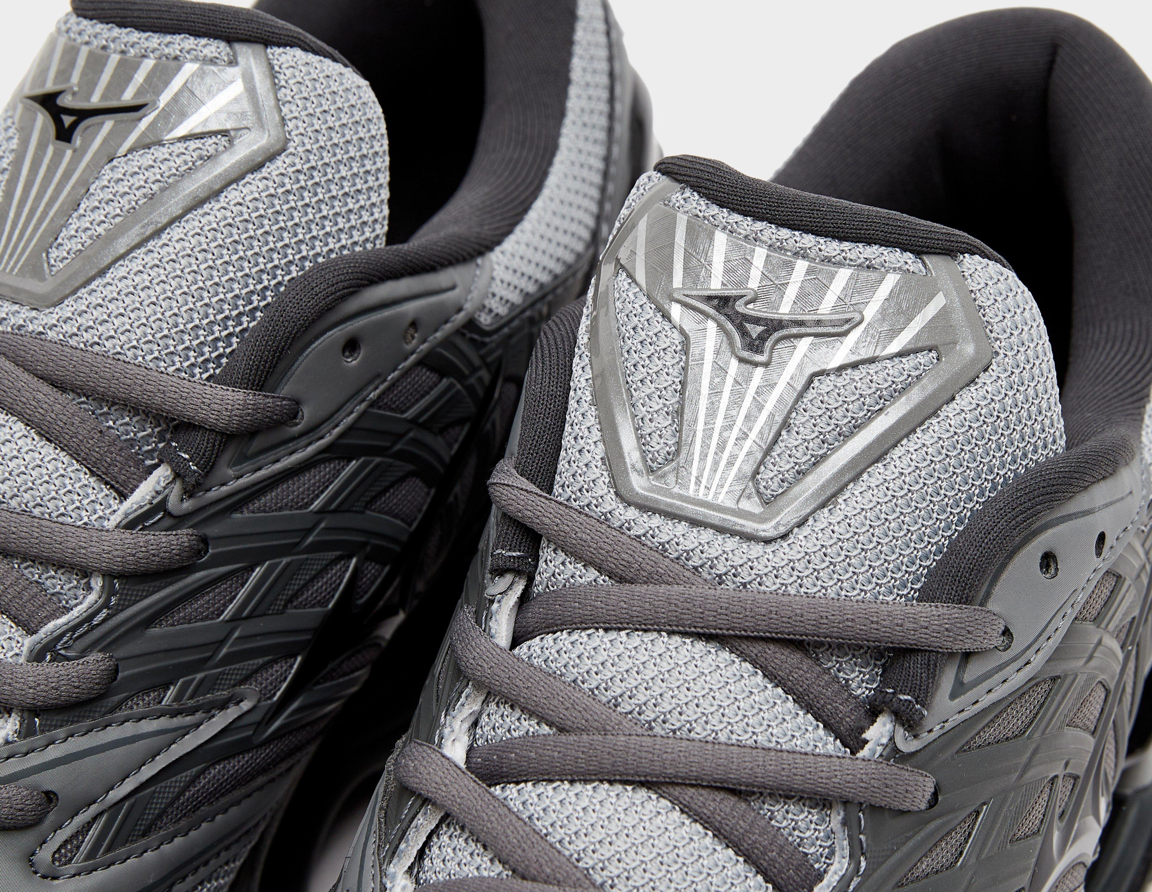 Mizuno Wave Prophecy LS