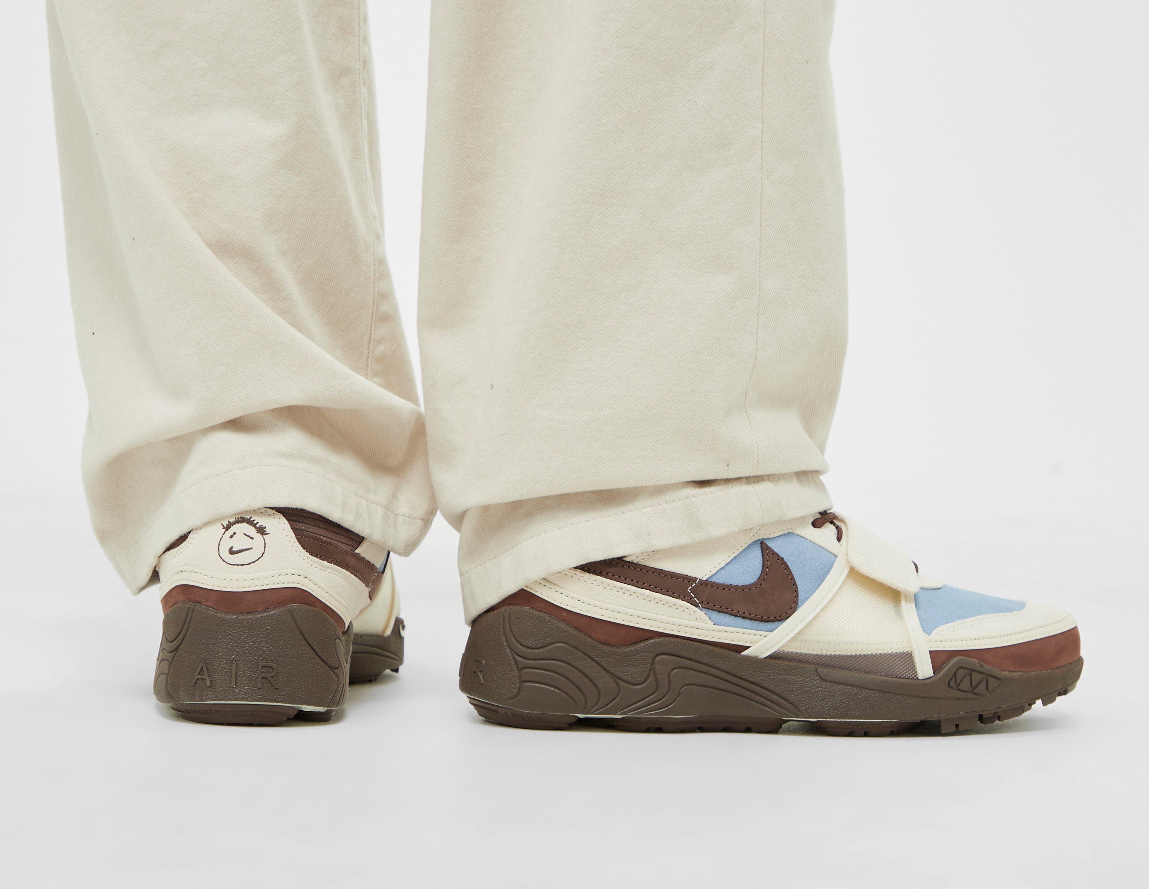 Nike x Travis Scott Zoom Field Jaxx