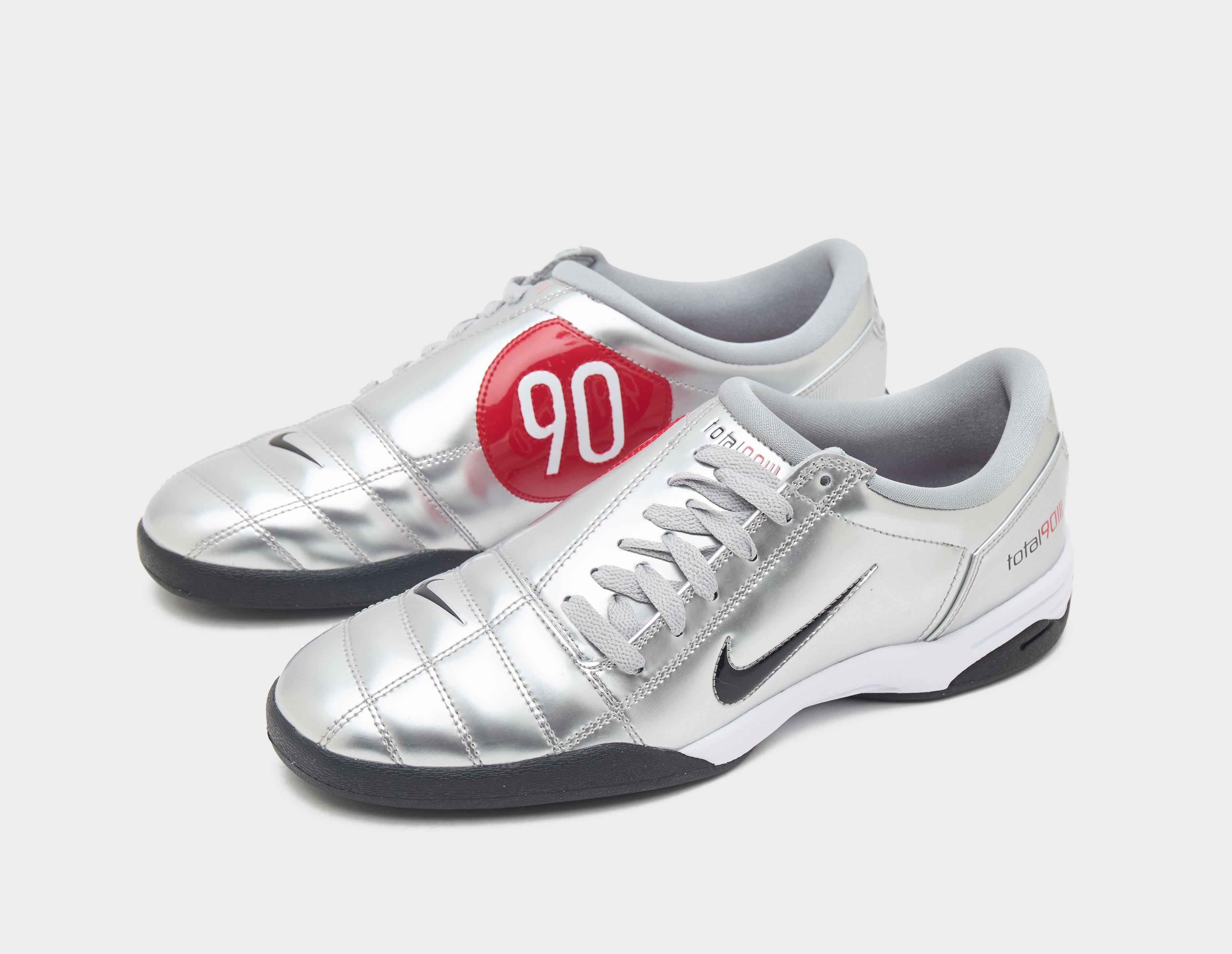 Nike Total 90