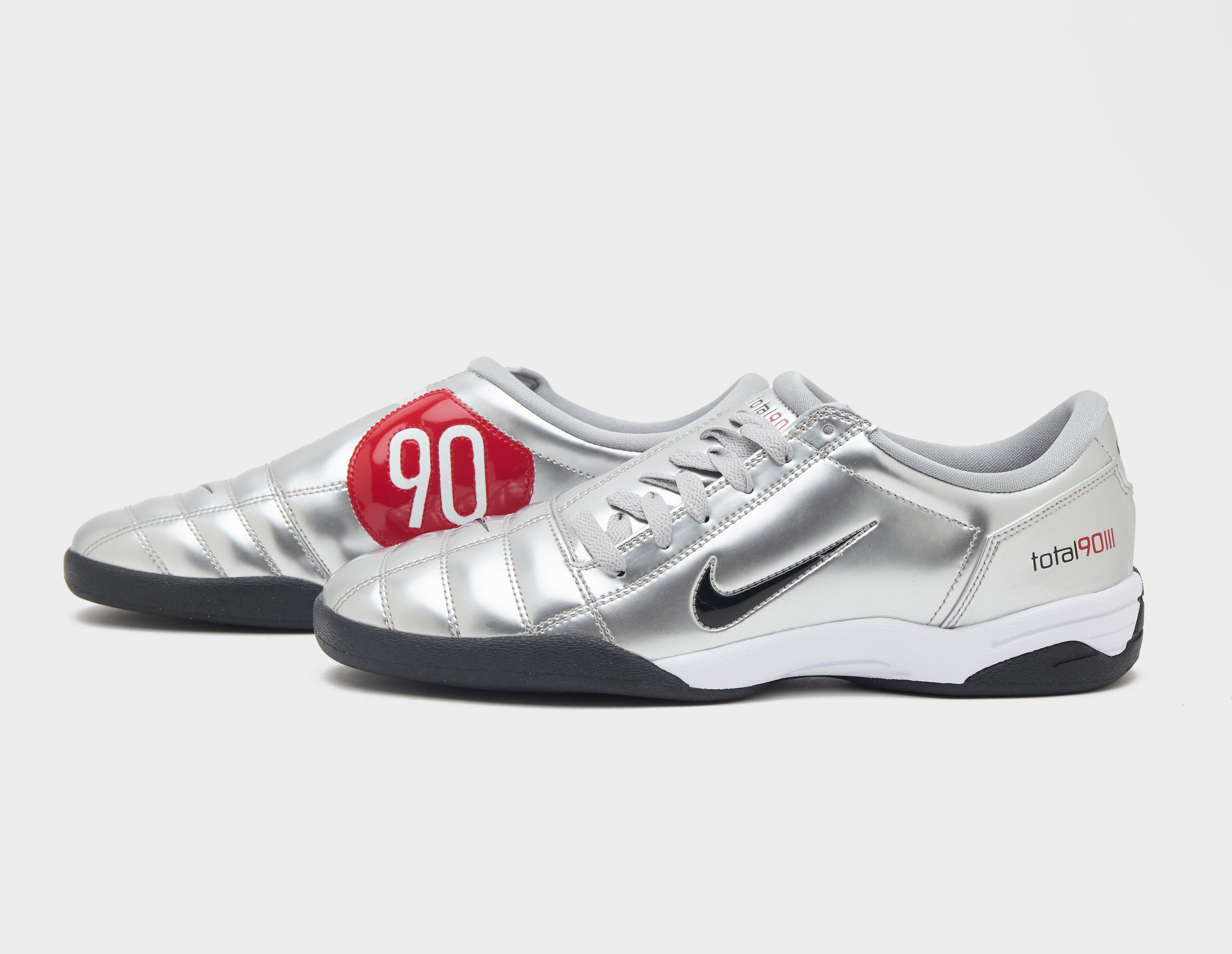 Nike Total 90