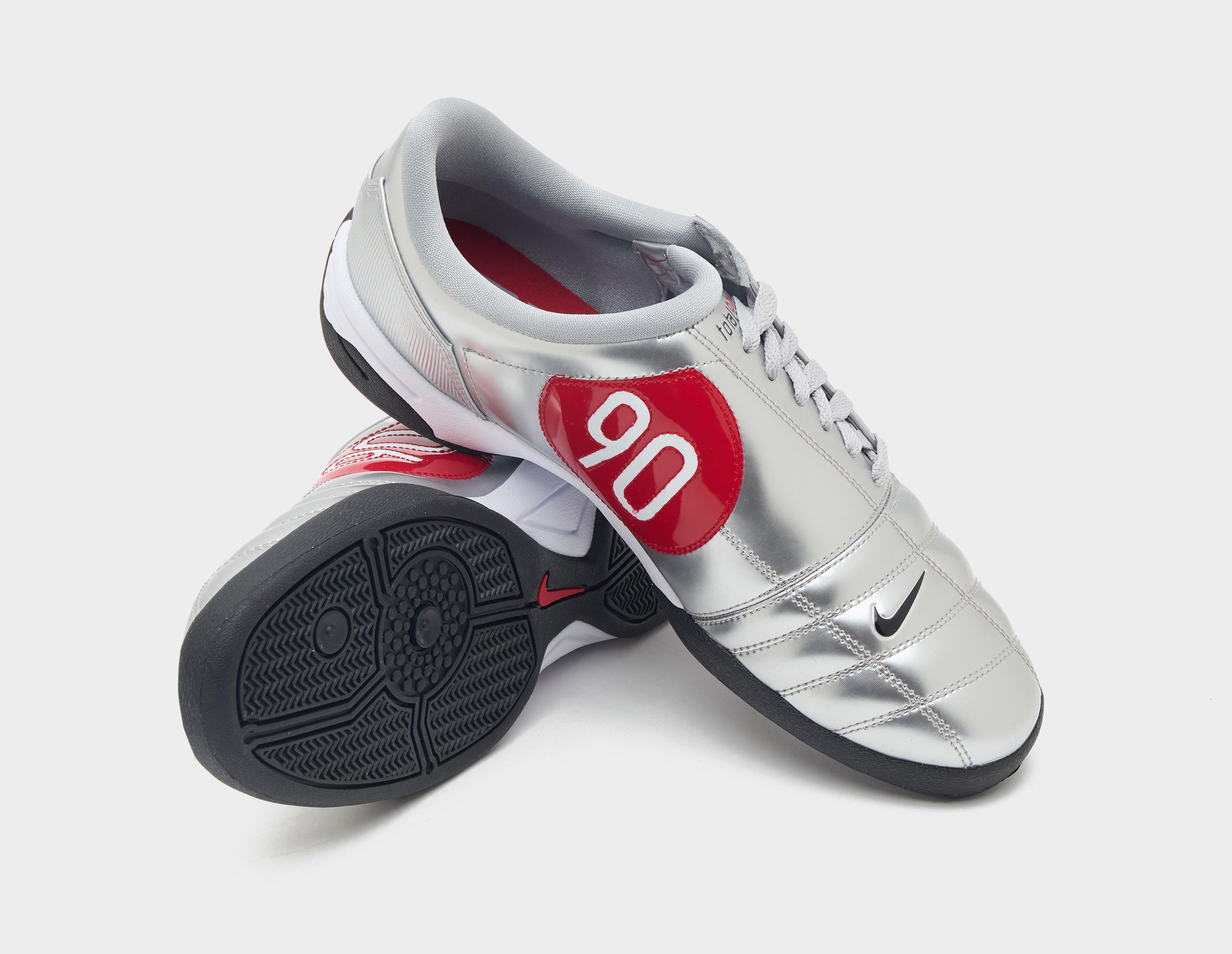 Nike Total 90
