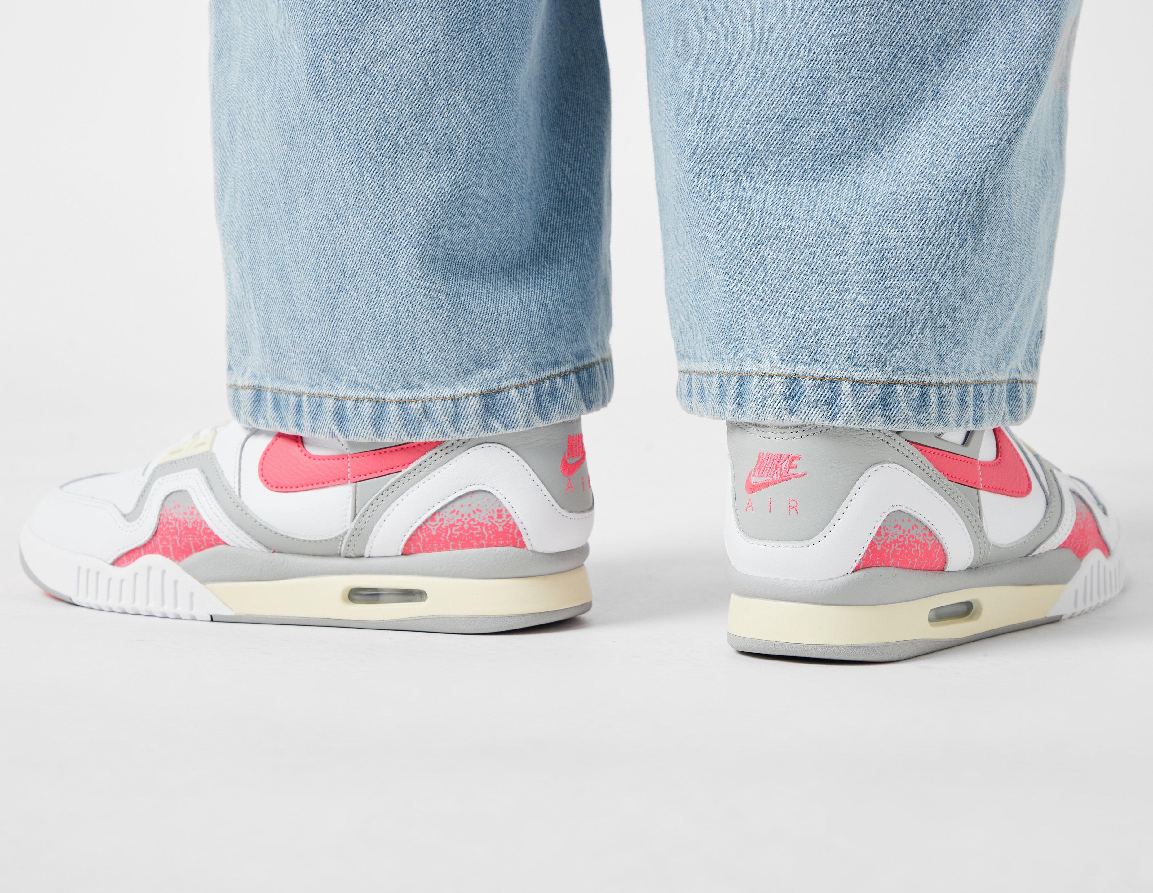 Nike Air Tech Challenge 2