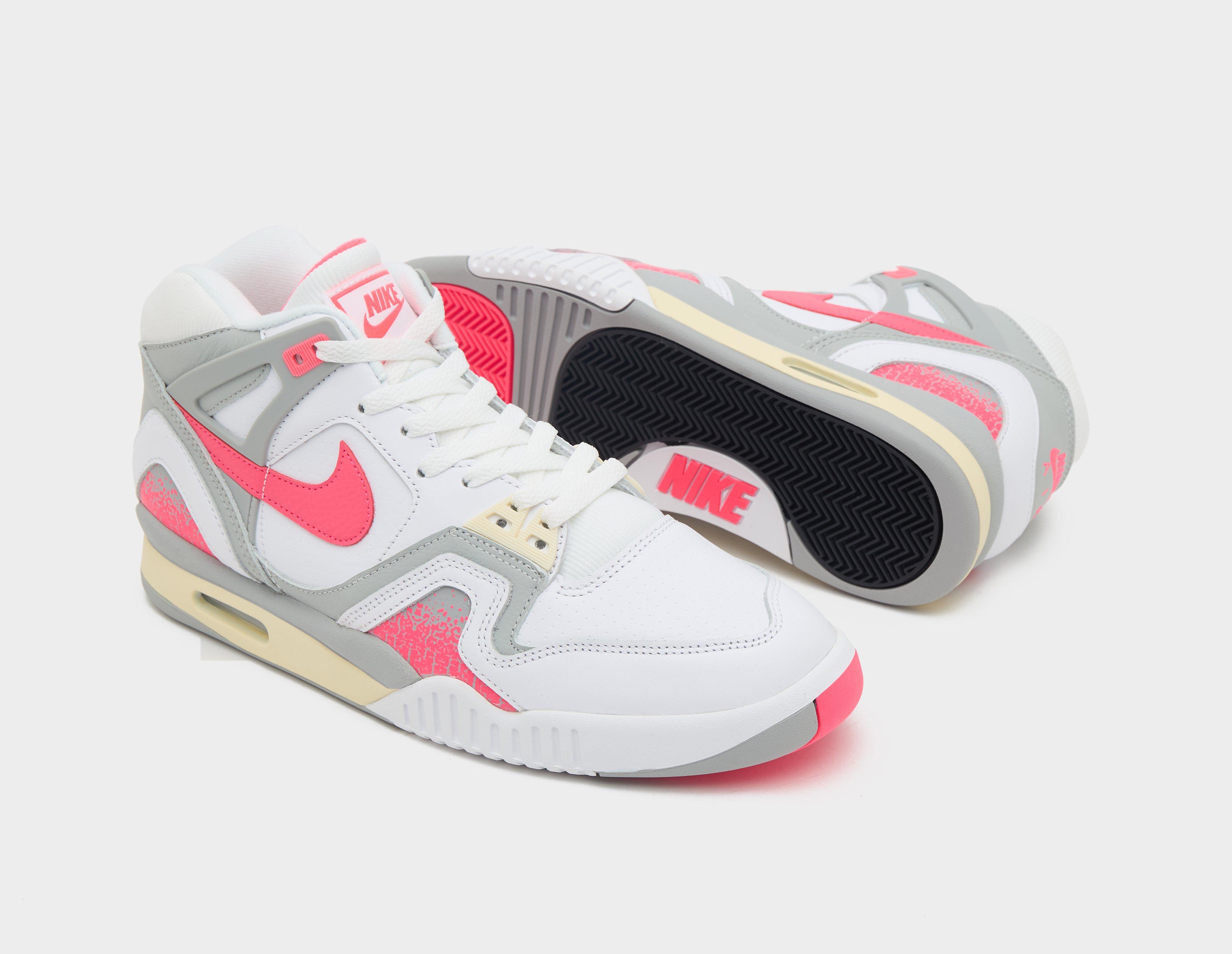 Nike Air Tech Challenge 2
