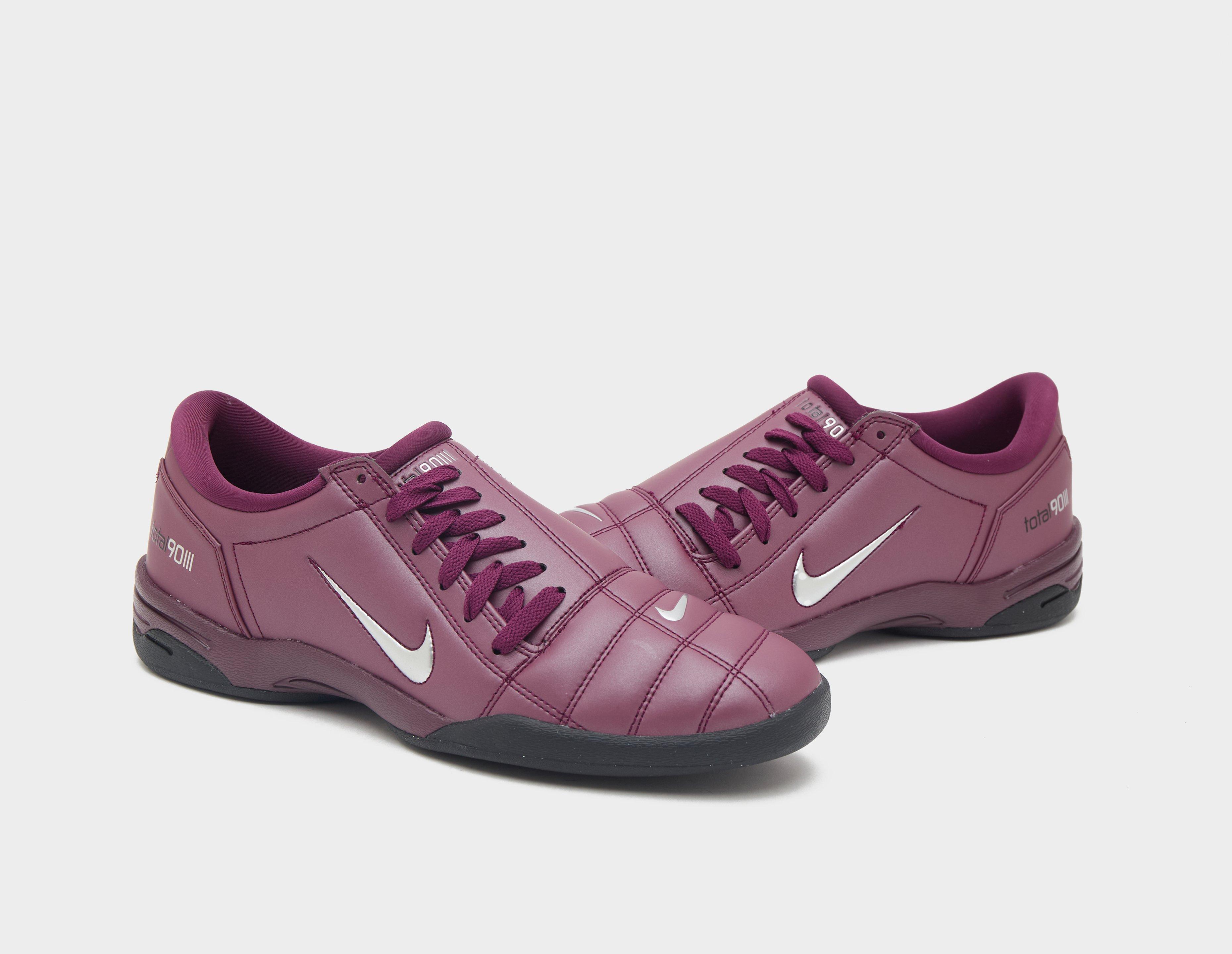 Nike Total 90