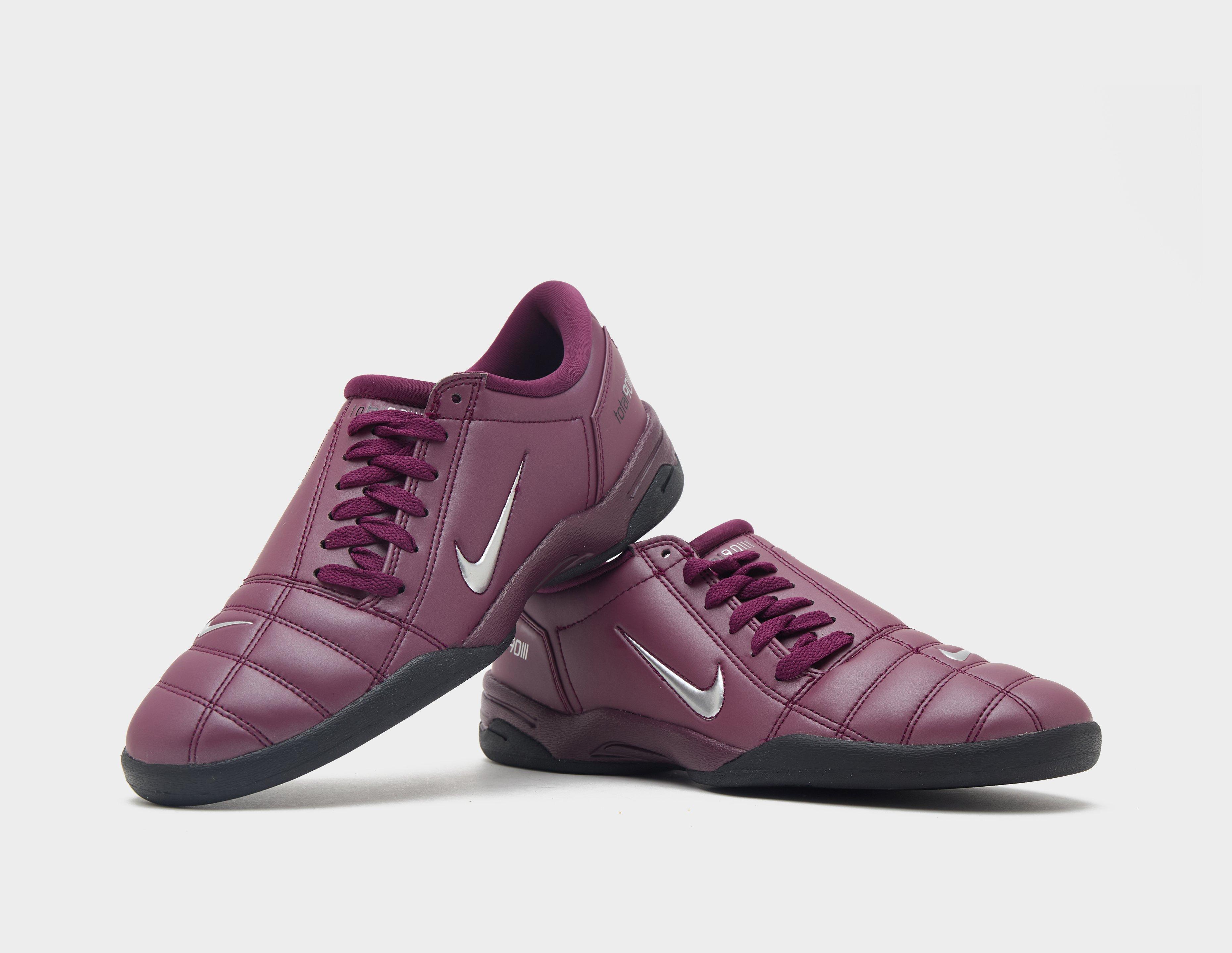Nike Total 90 Women's