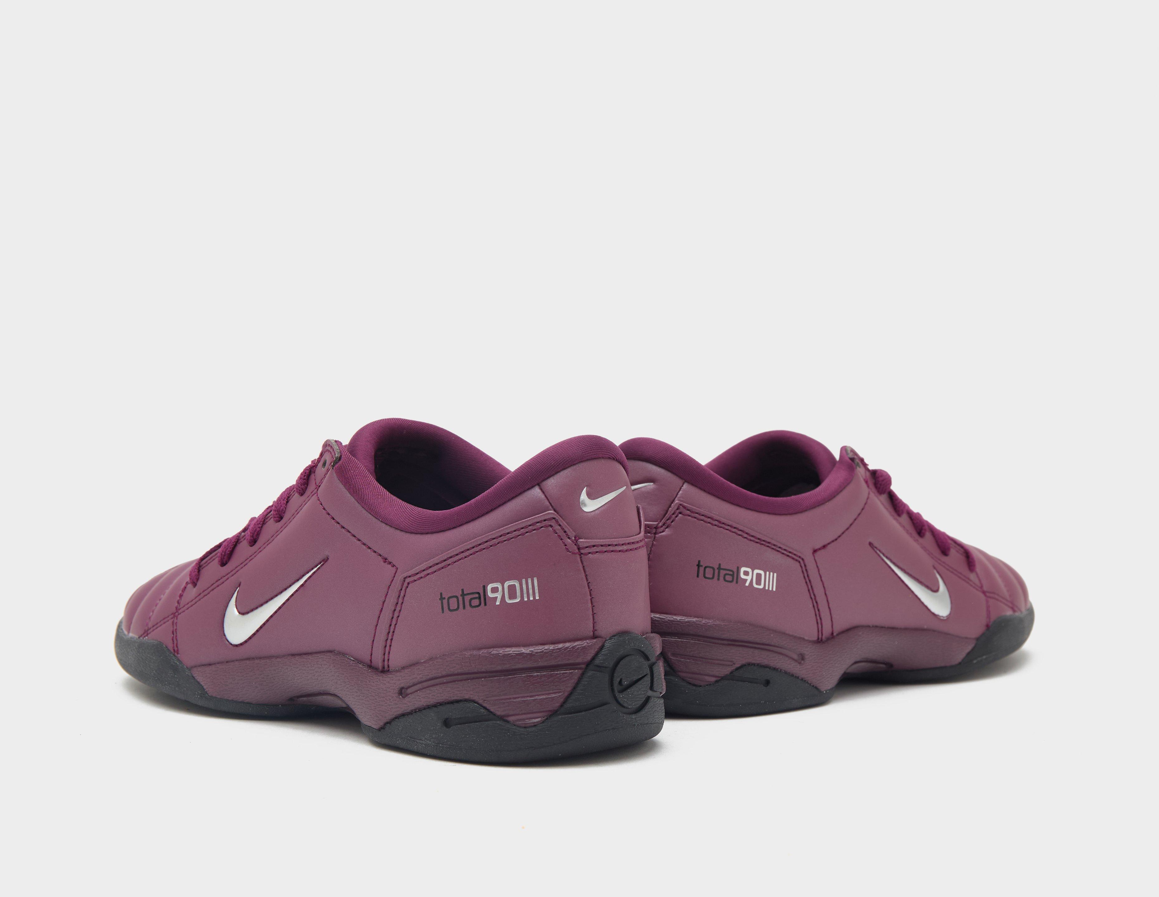 Nike Total 90 Women's