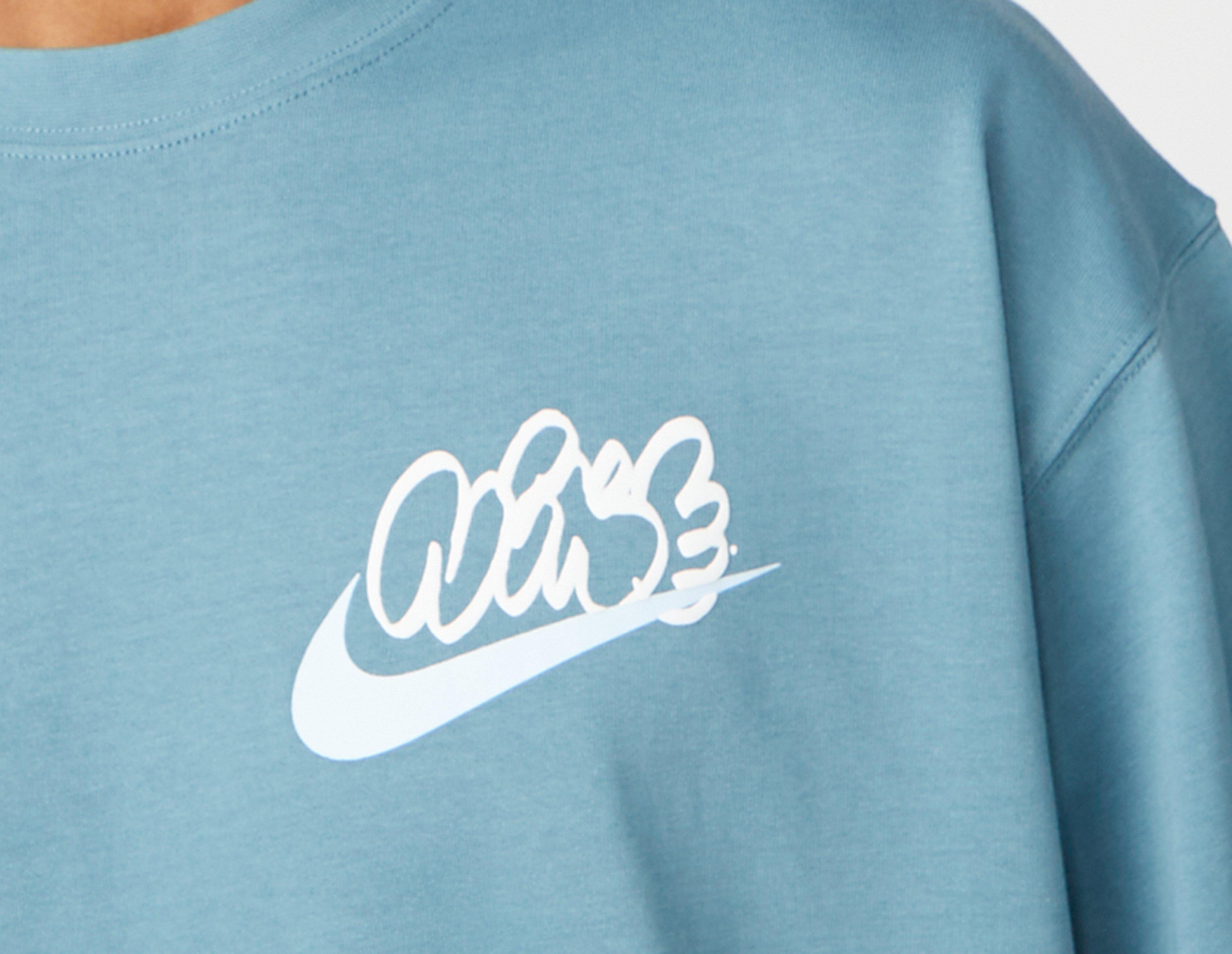 Nike Solo Swoosh Graphic T-Shirt