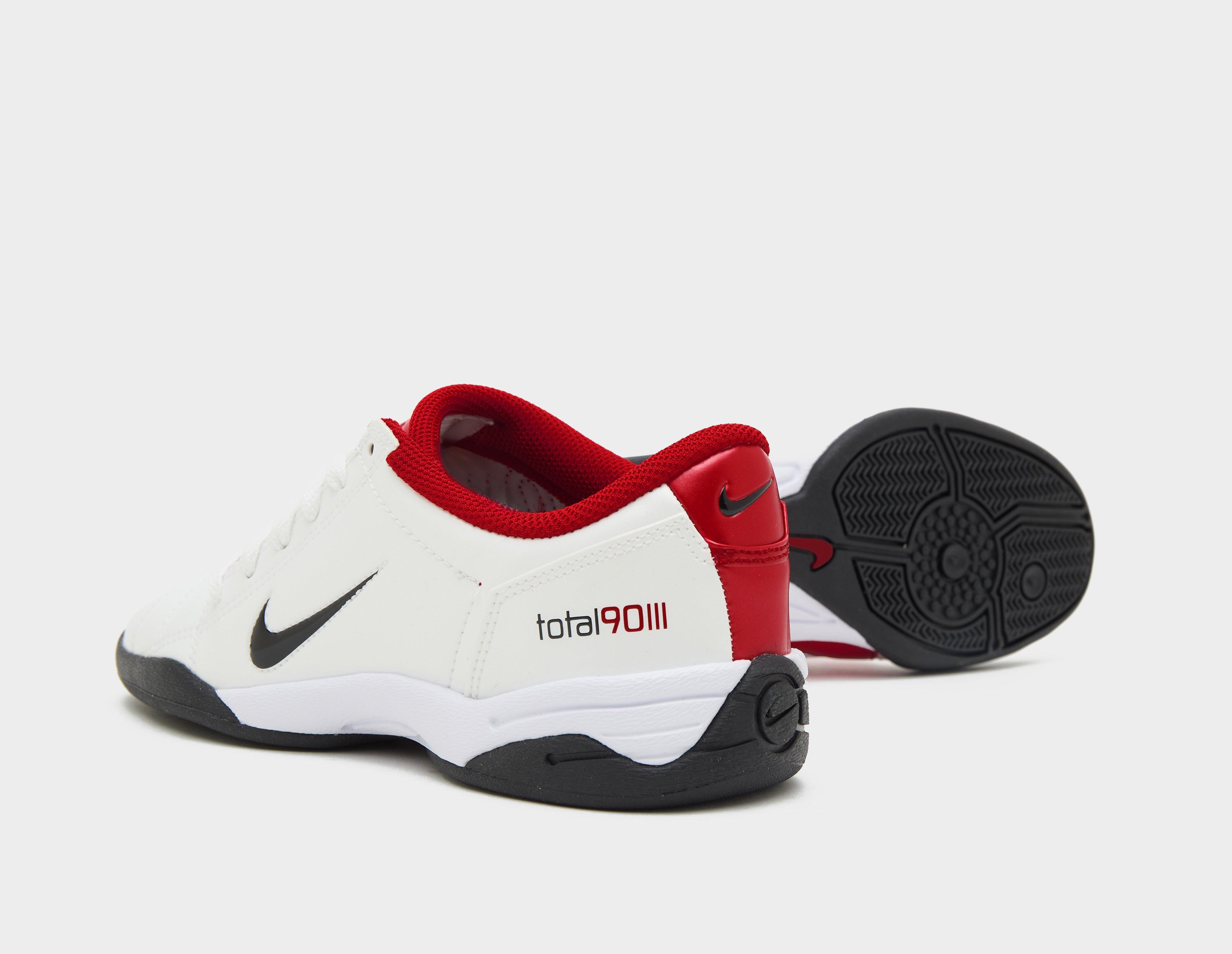 Nike Total 90