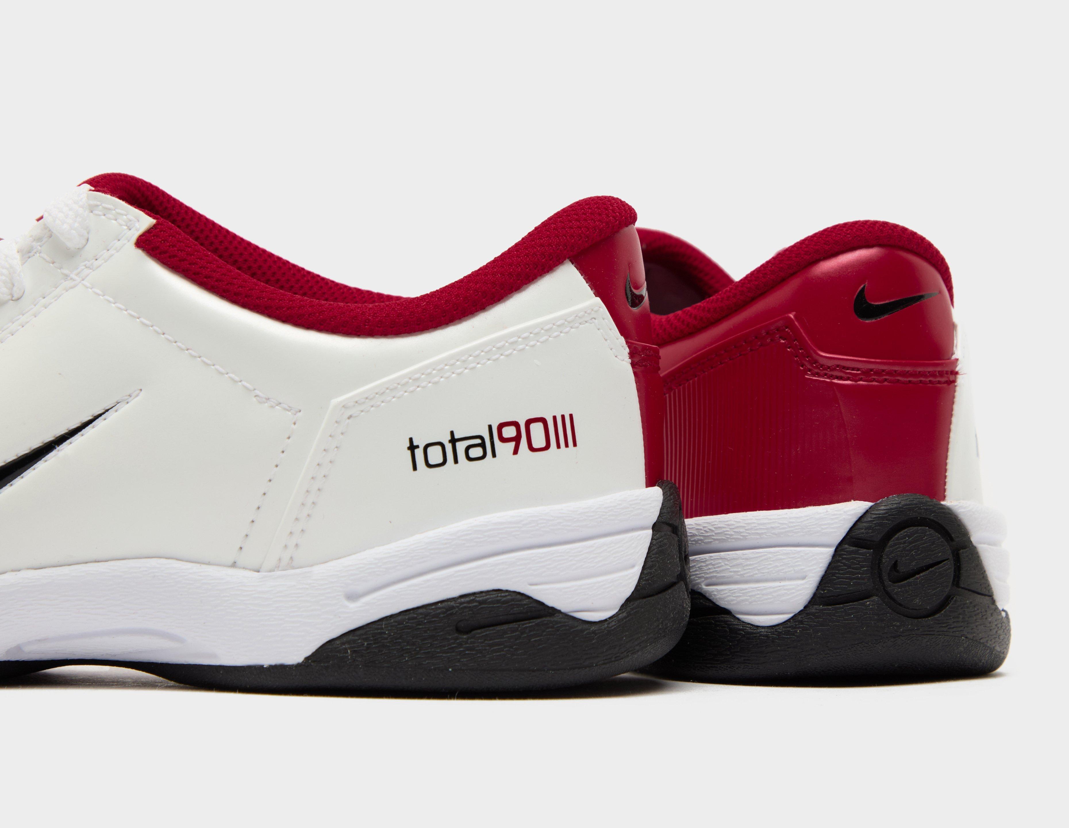 Nike Total 90