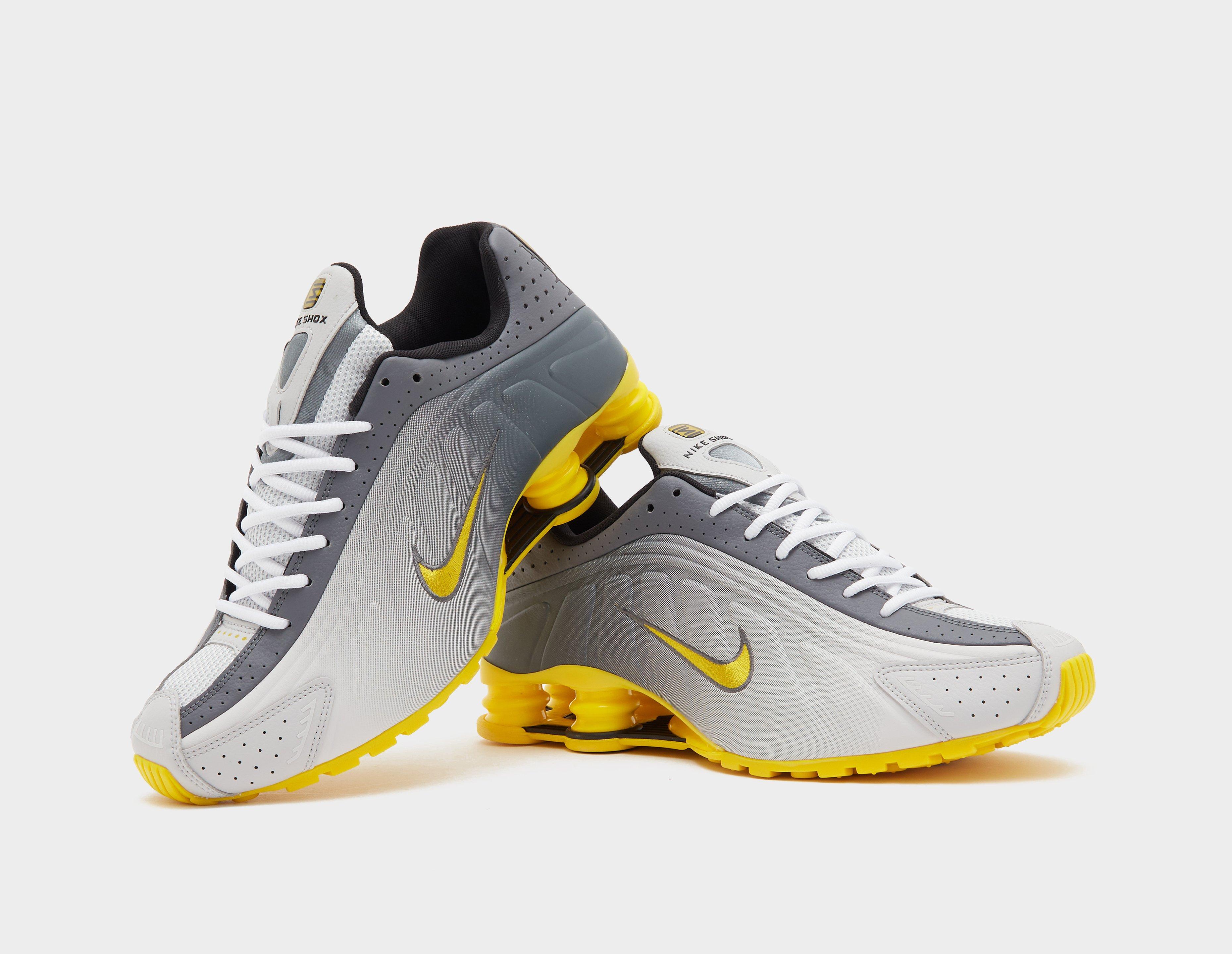 Nike Shox R4