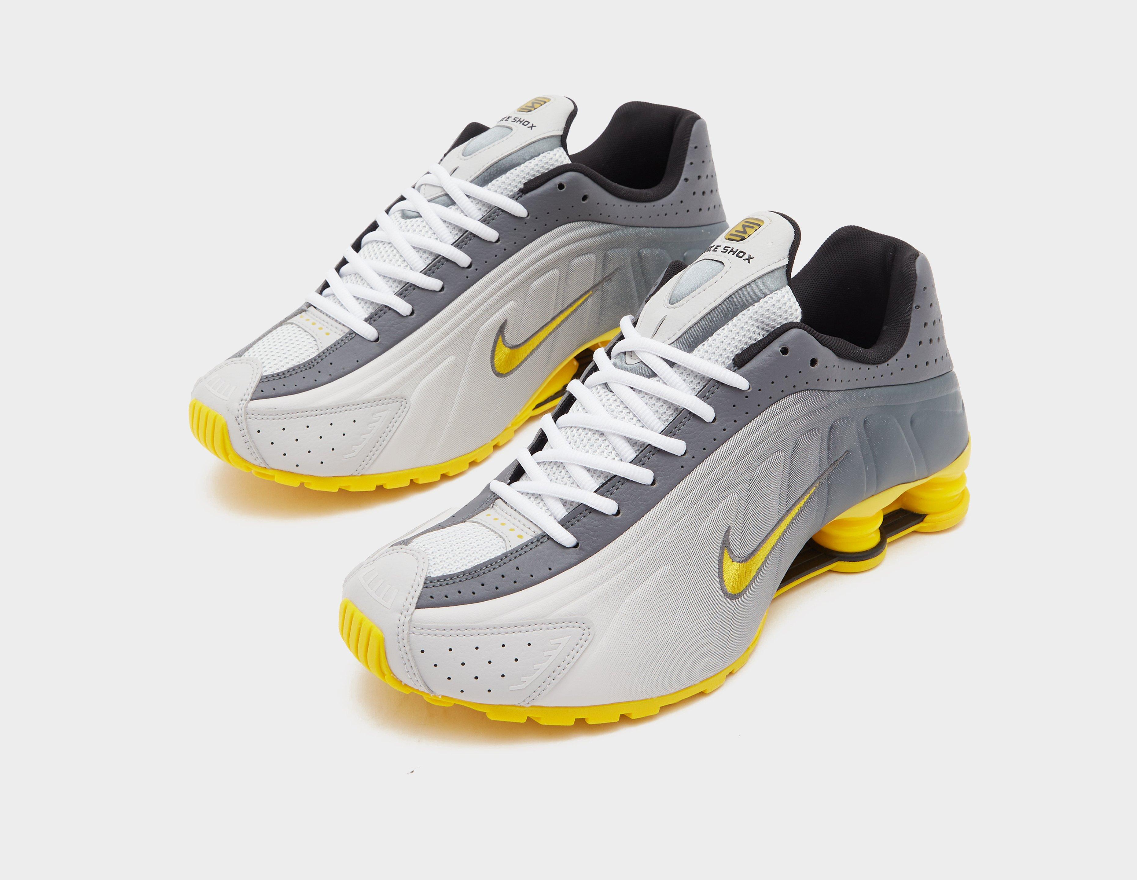 Nike Shox R4