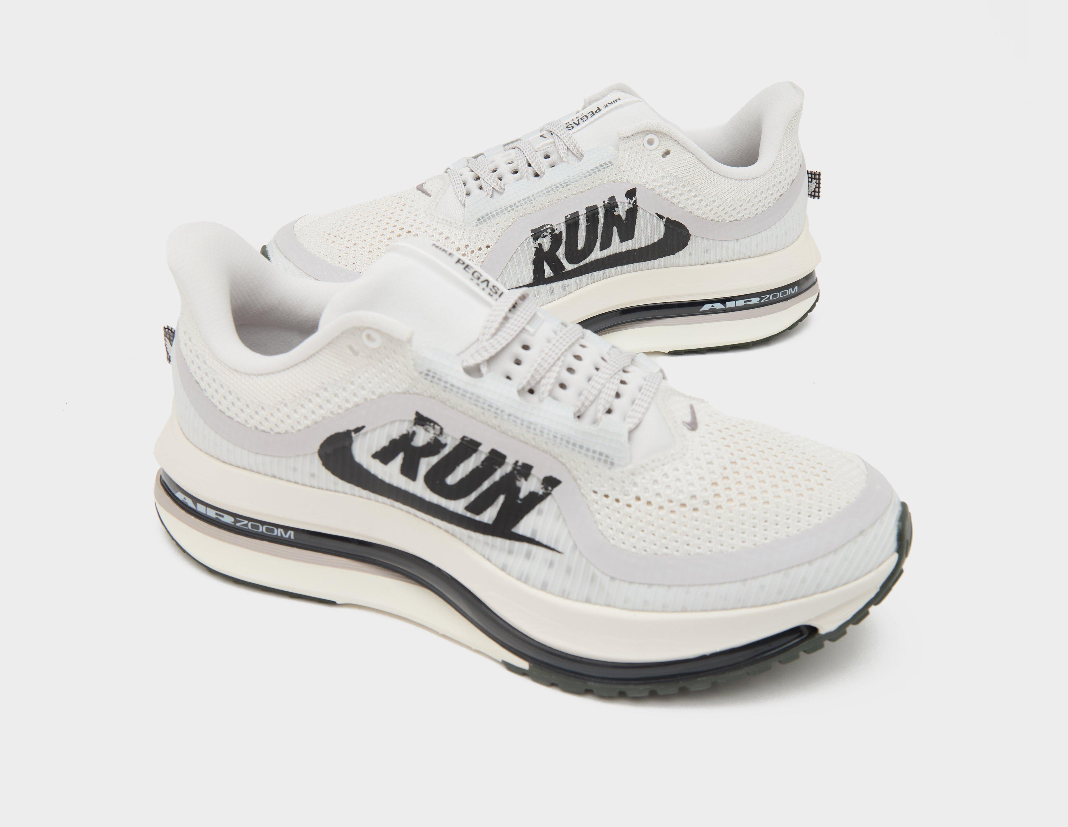 Nike Pegasus Premium