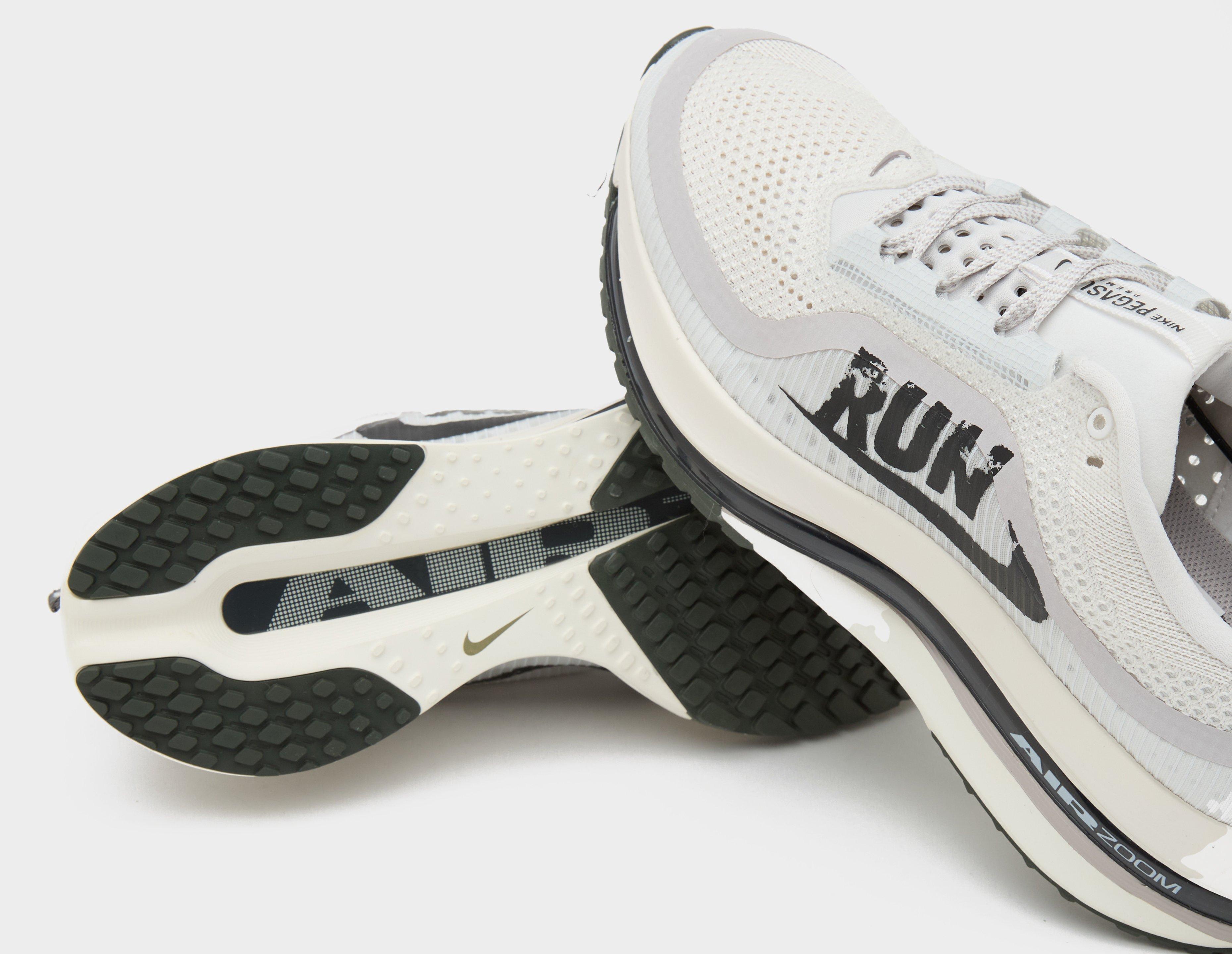 Nike Pegasus Premium