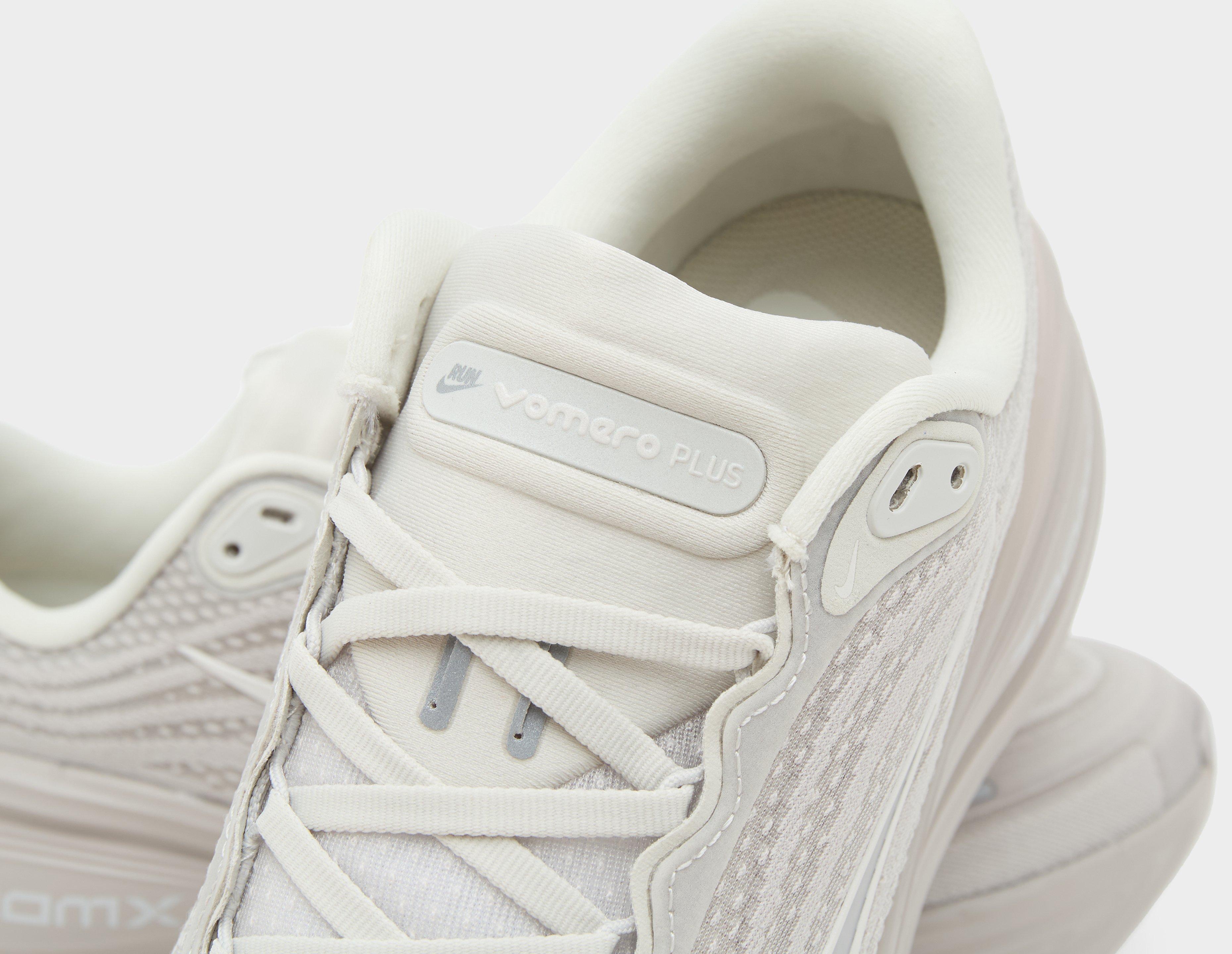 Nike Vomero Plus