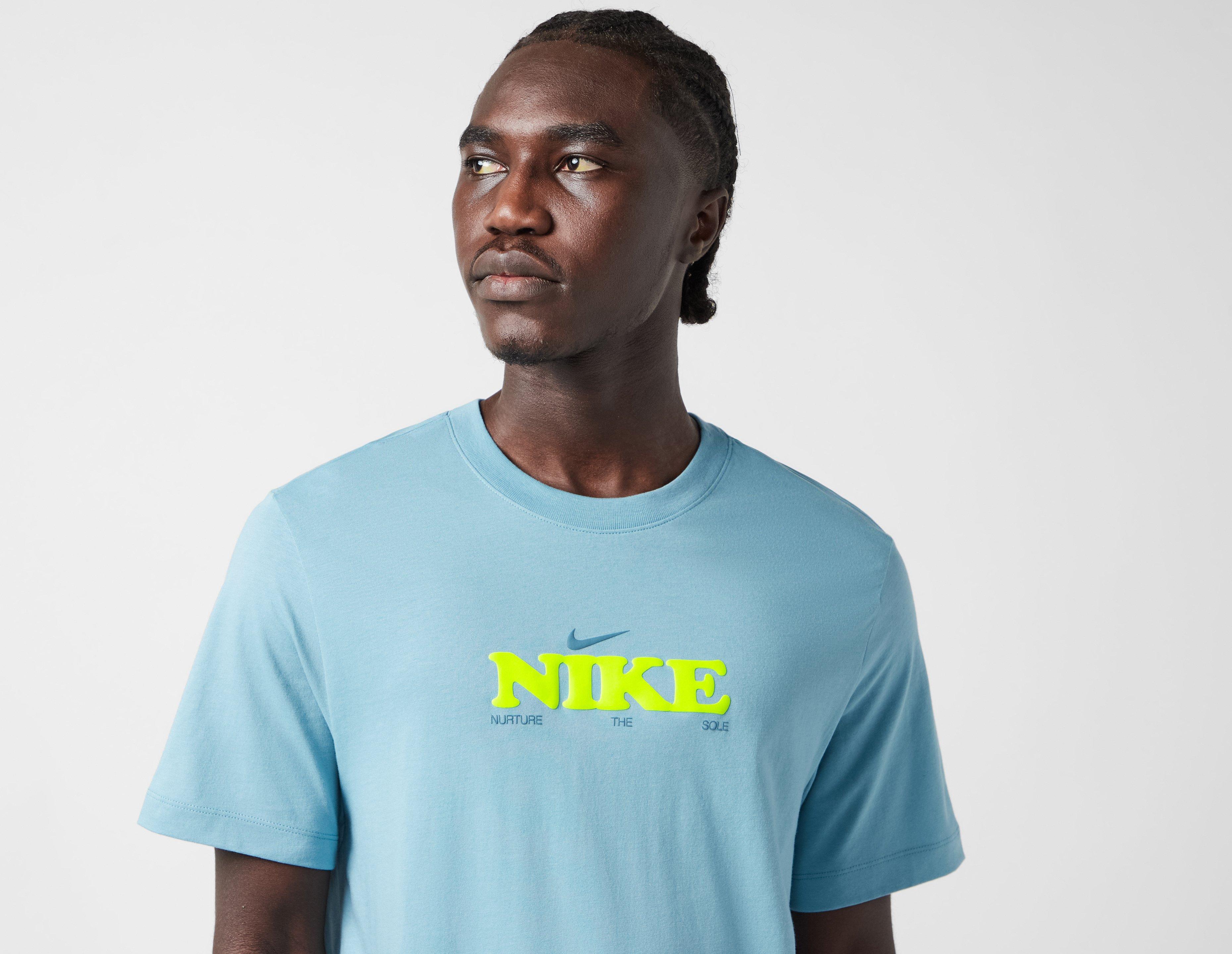 Nike Nurture T-Shirt