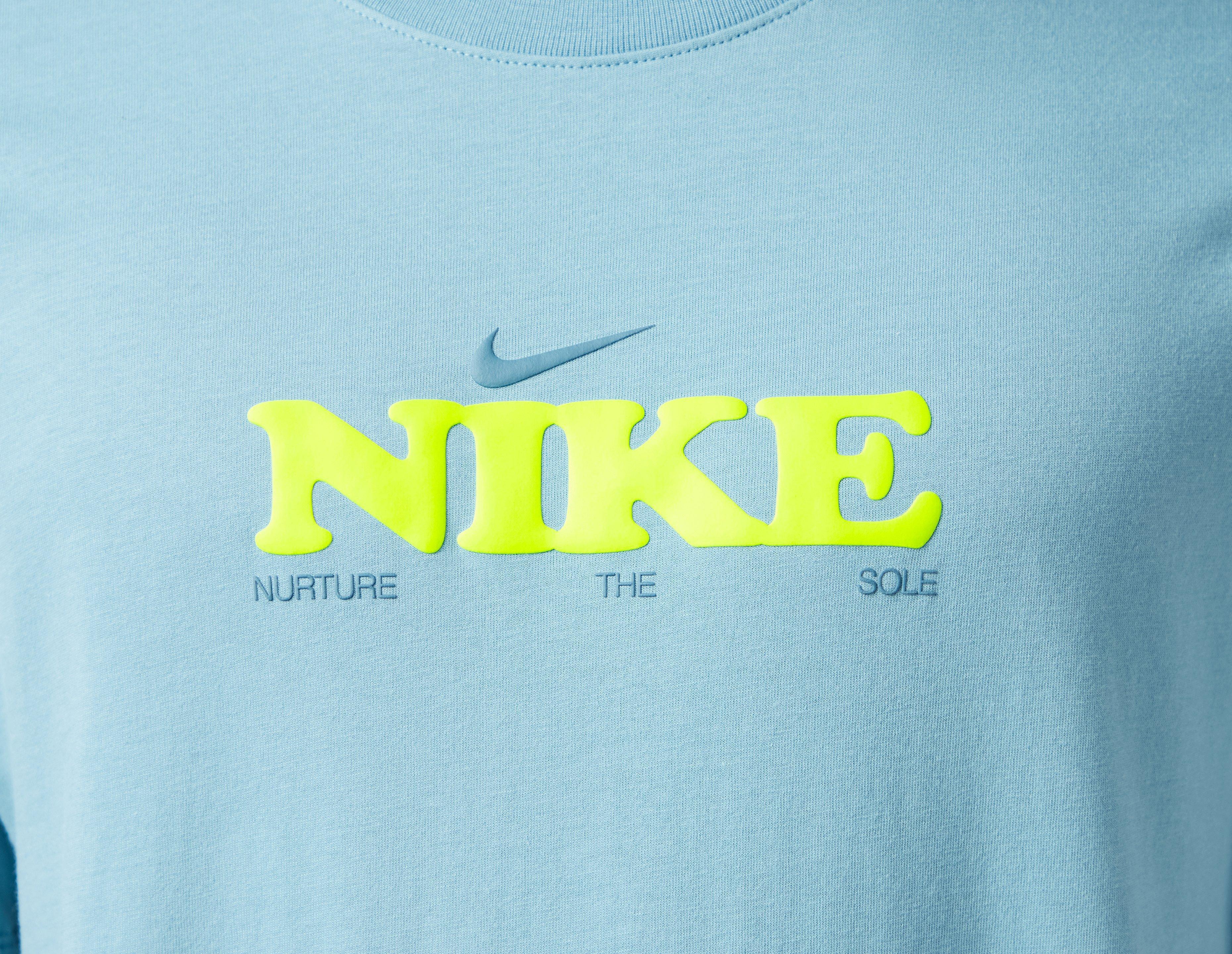 Nike Nurture T-Shirt