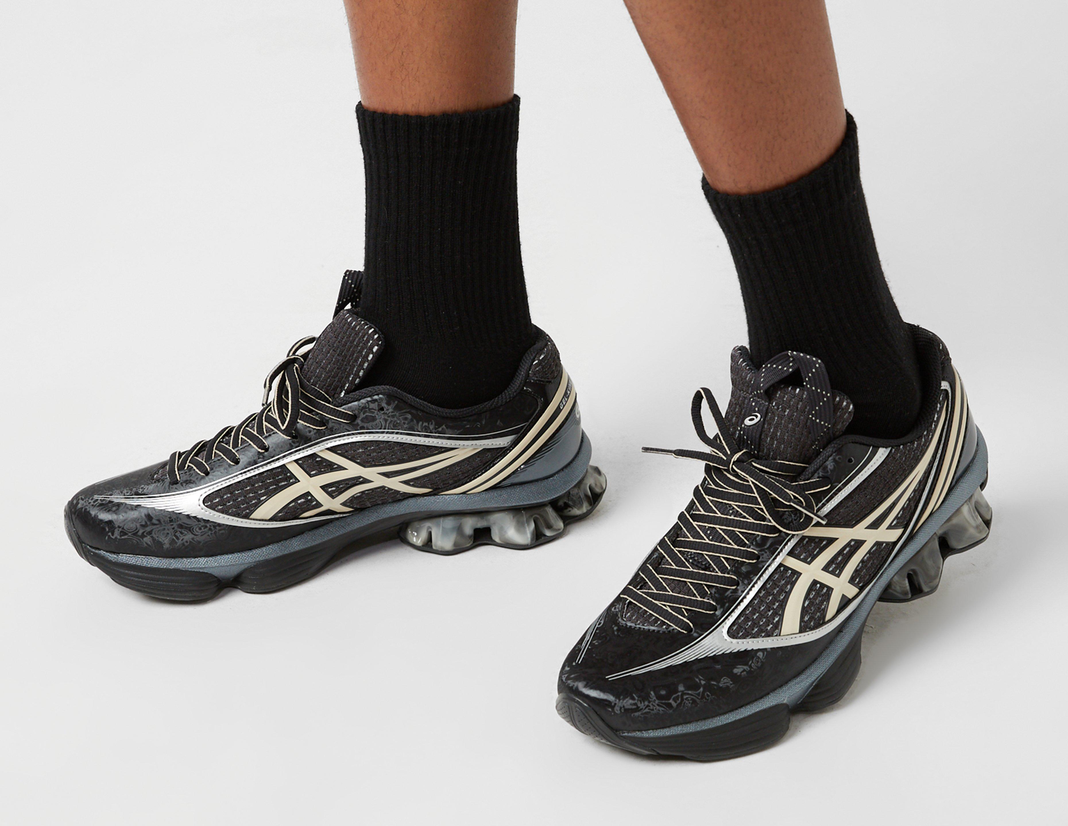Black ASICS US6-S GEL-KINETIC FLUENT | size?
